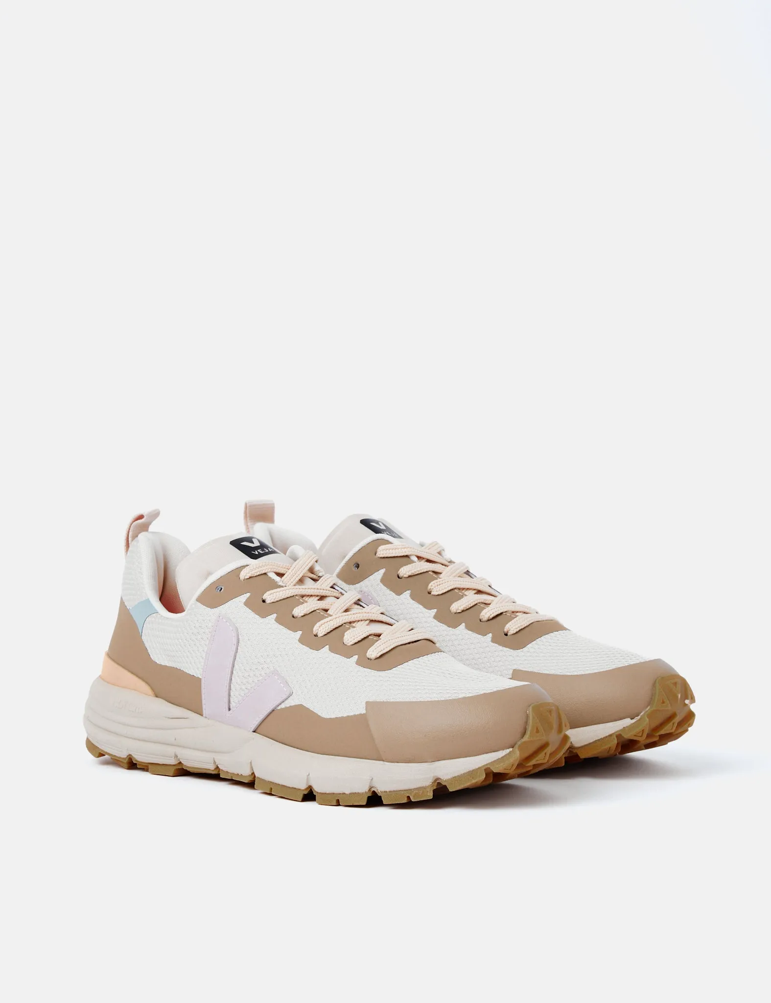 Women's Veja Dekkan Alveomesh Trainers - Natural/Parme sold by Article London product image thumbnail 2