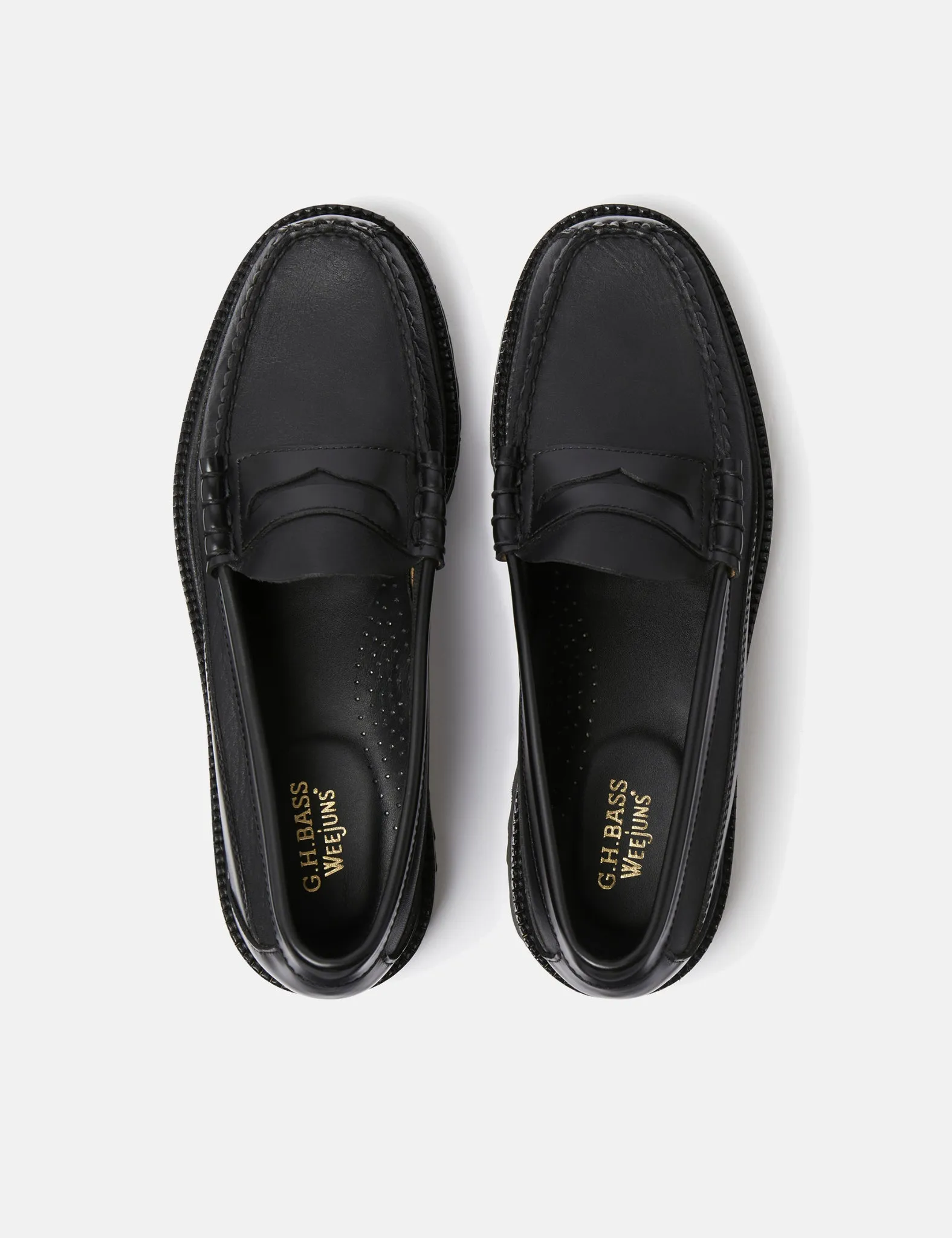 G.H. Bass Weejun 90 Larson Canoe Moc Loafer (Leather) - Black sold by Article London product image thumbnail 2