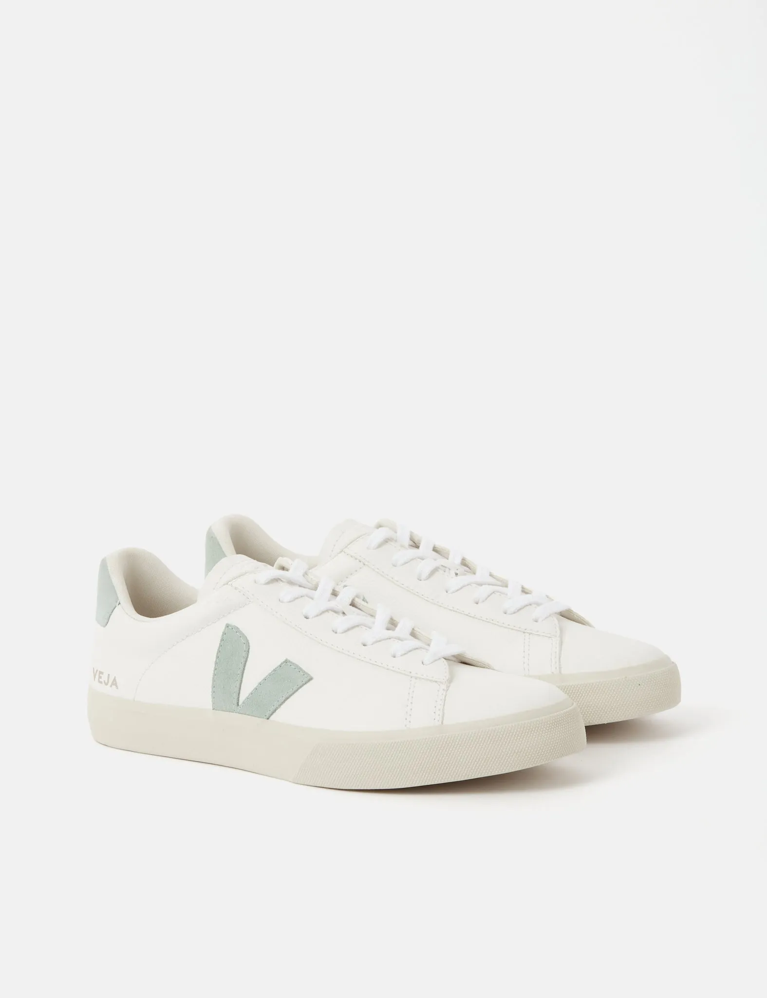 Veja Campo Trainers (Chromefree Leather) - Extra White/Matcha sold by Article London product image thumbnail 2