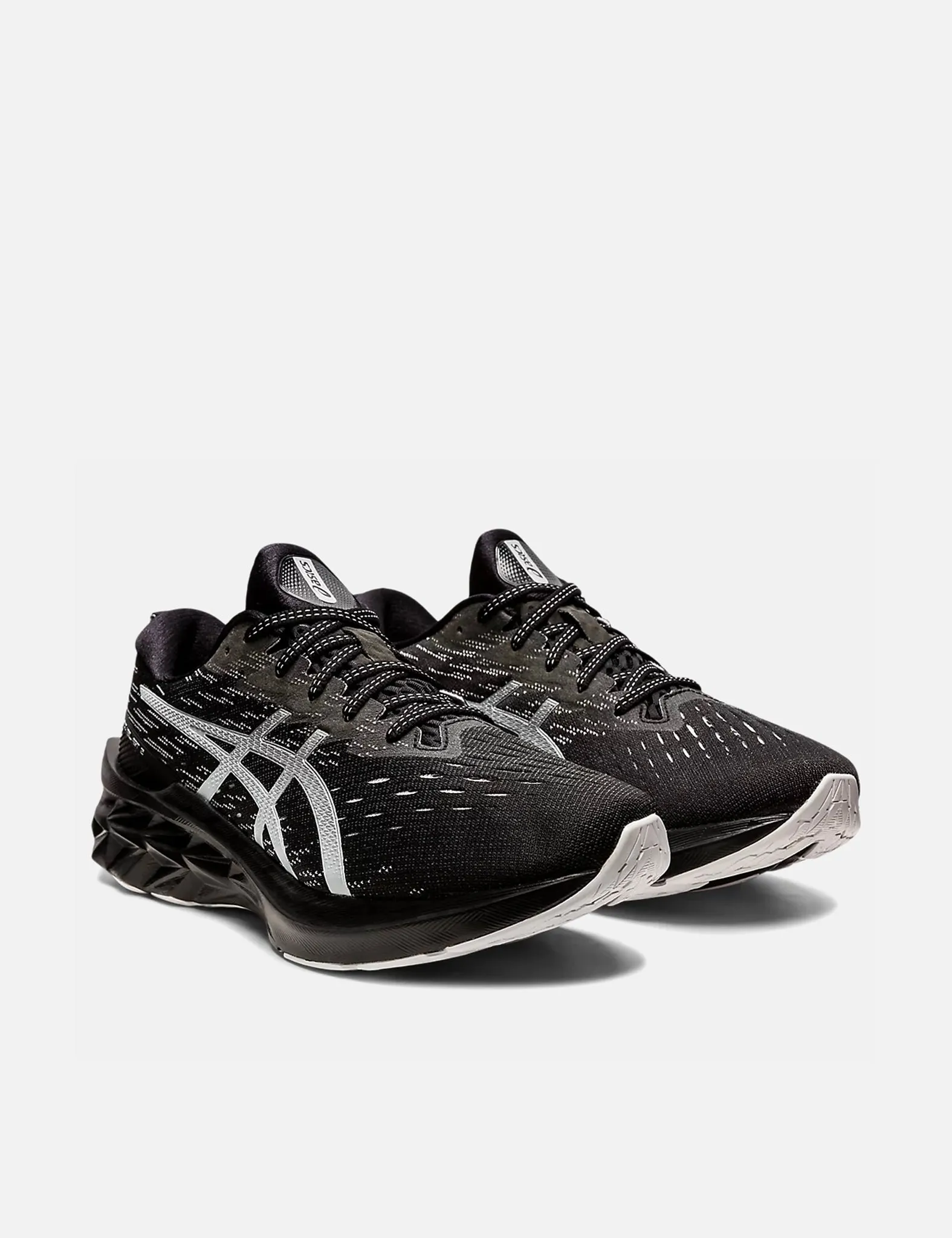 ASICS Novablast 2 Trainers - Black/Pure Silver sold by Article London product image thumbnail 2