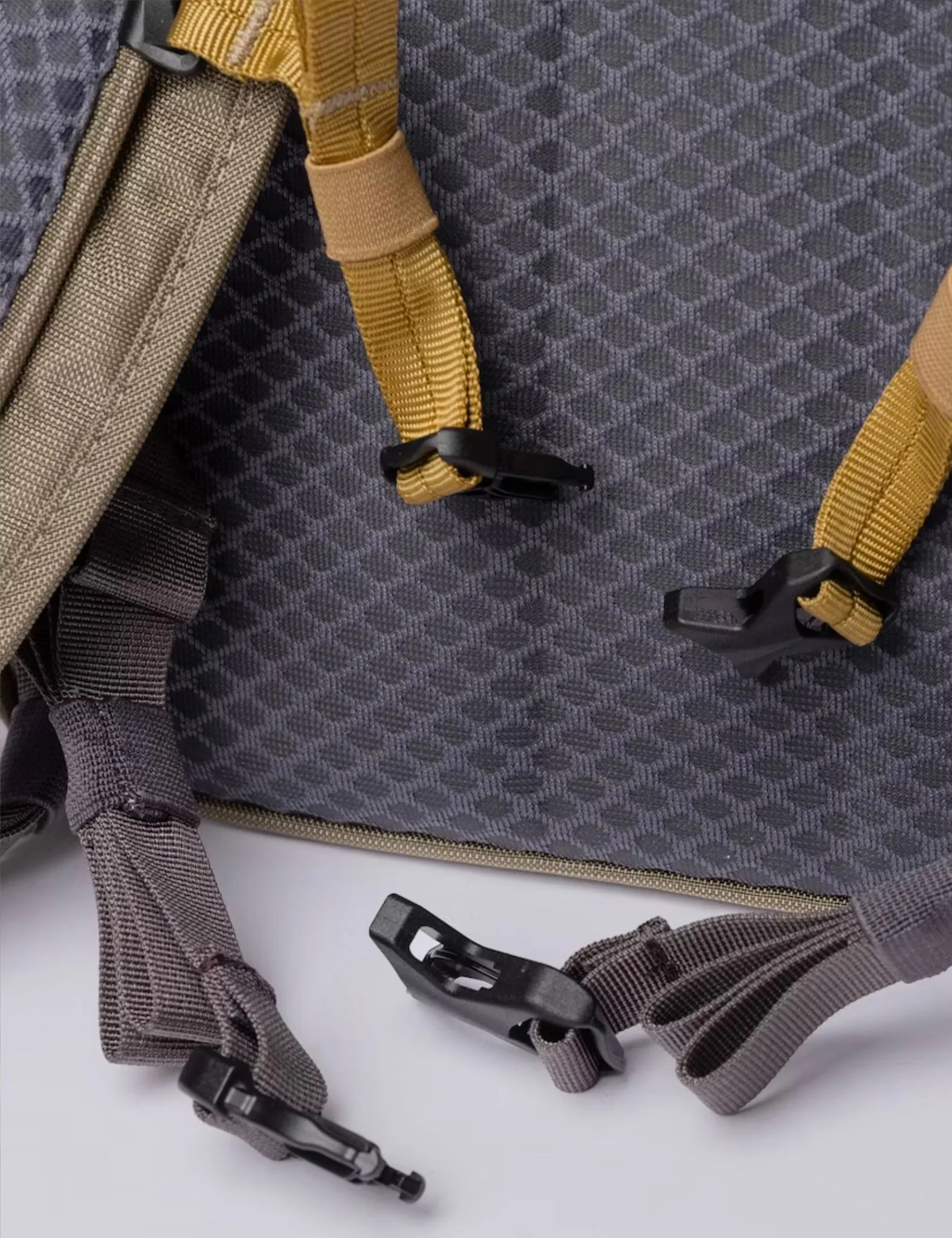 Sandqvist Creek Hike Backpack - Multi Trekk Green/Leaf Green sold by Article London product image thumbnail 5