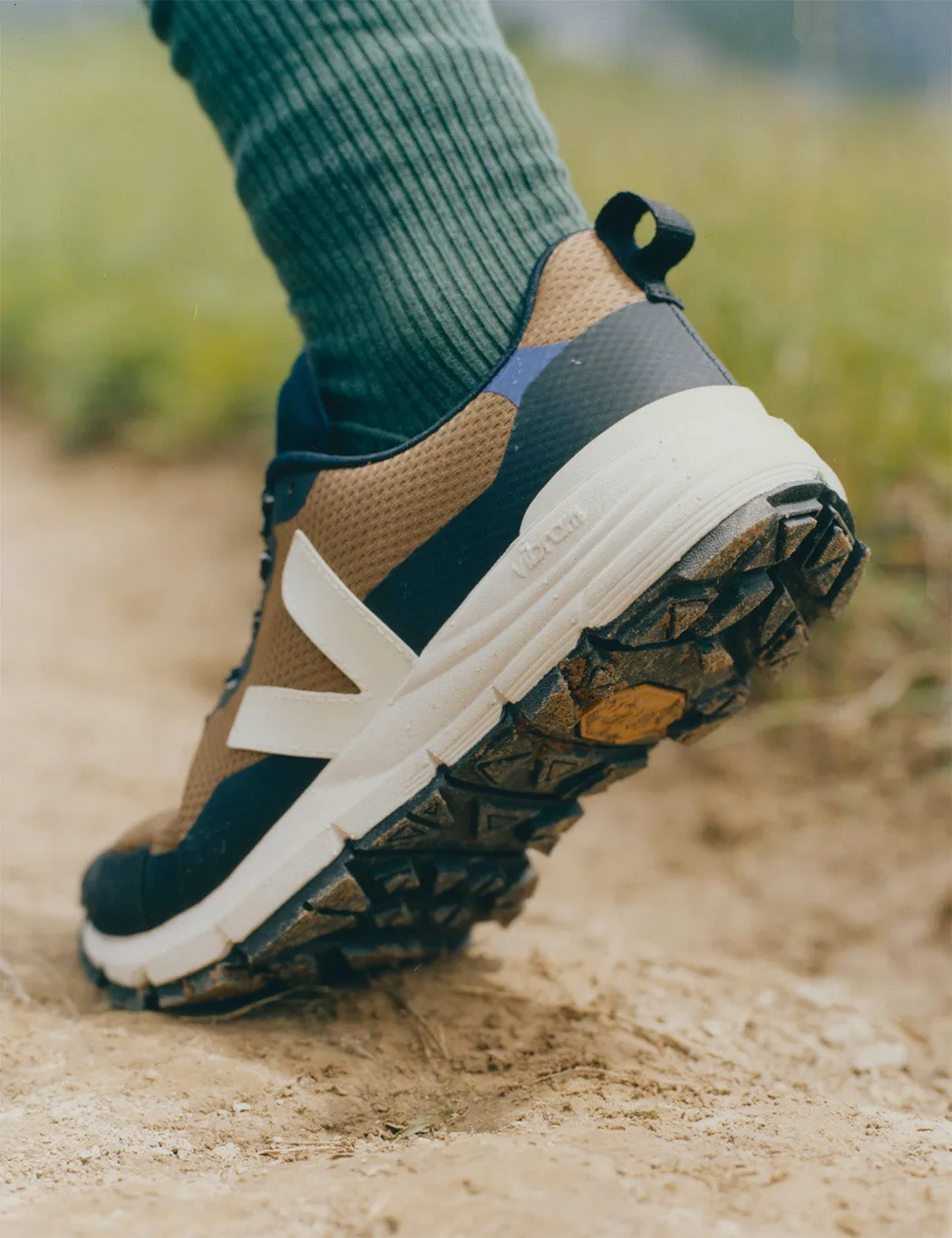 Veja Dekkan Trainers - Tent/Pierre/Purple sold by Article London product image thumbnail 5