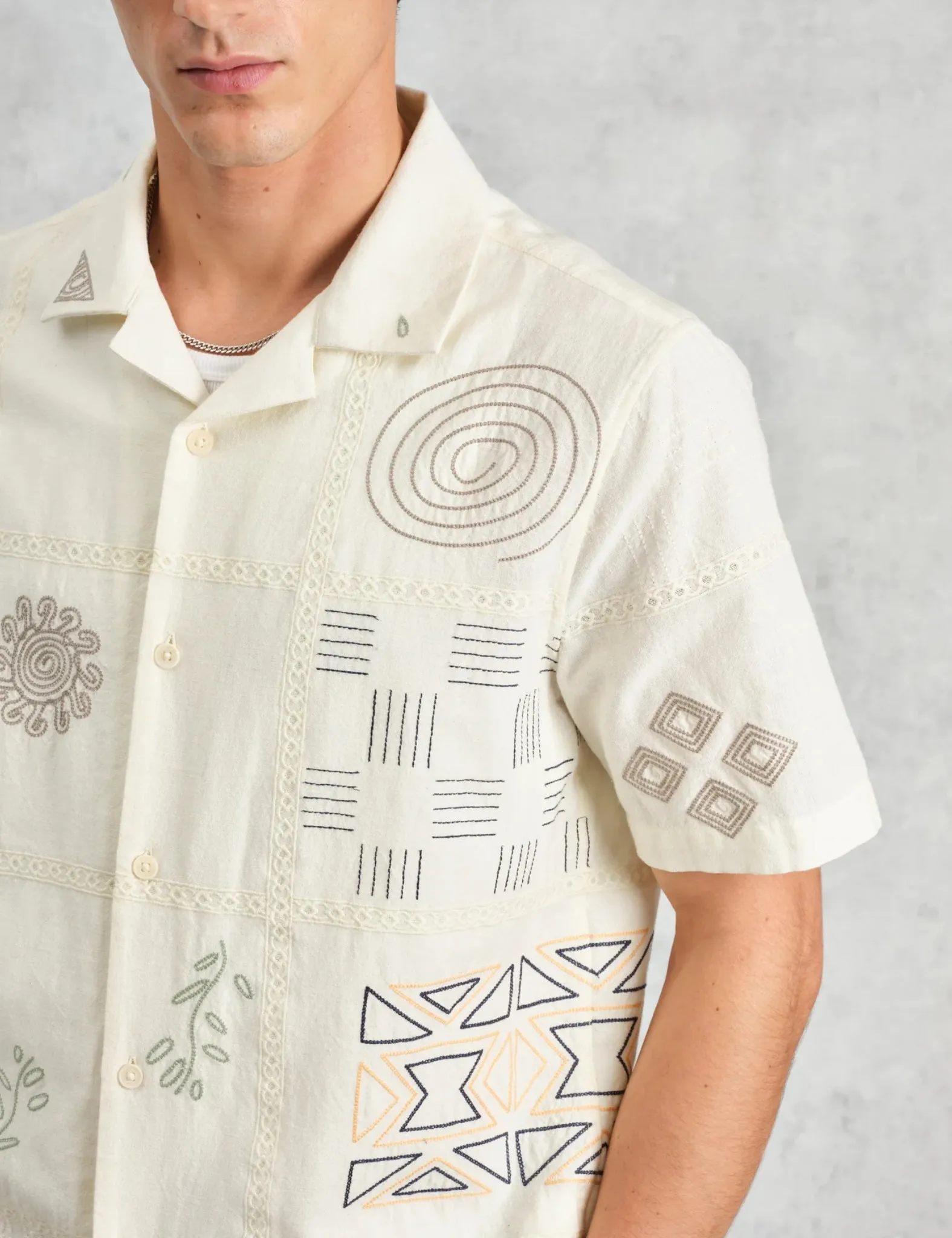 Wax London Didcot Short Sleeve Shirt (Doodle Embroidery) - Ecru/Multi sold by Article London product image thumbnail 2
