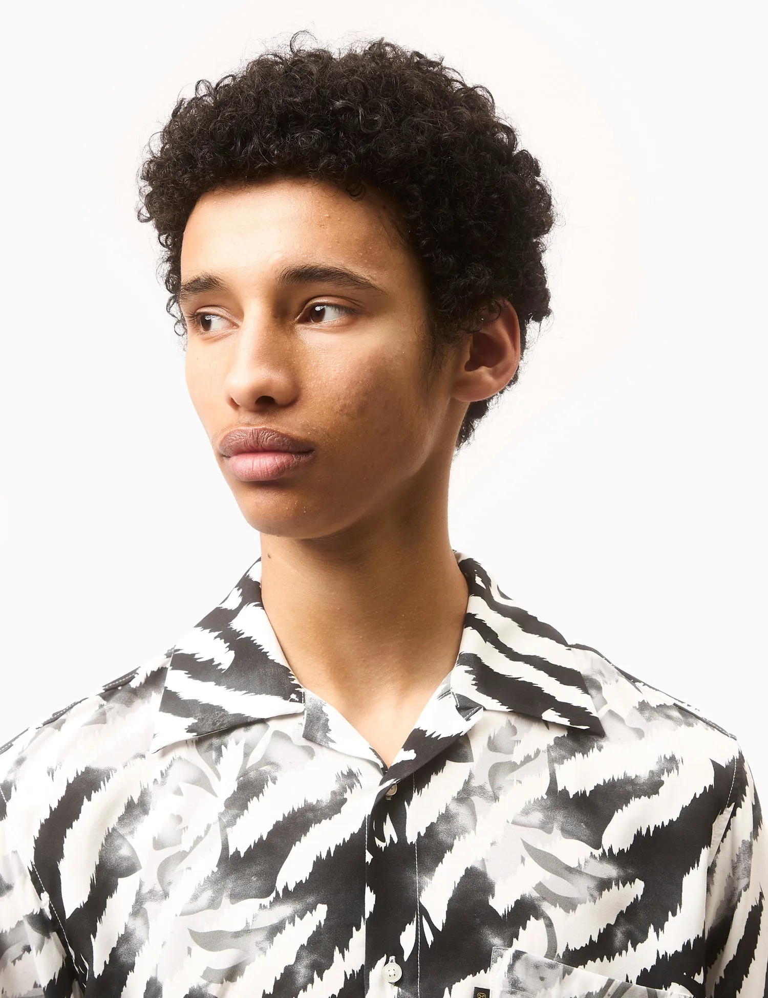 Aries Hibiscus Hawaiian Short Sleeve Shirt - Ecru/Turquoise sold by Article London product image thumbnail 3