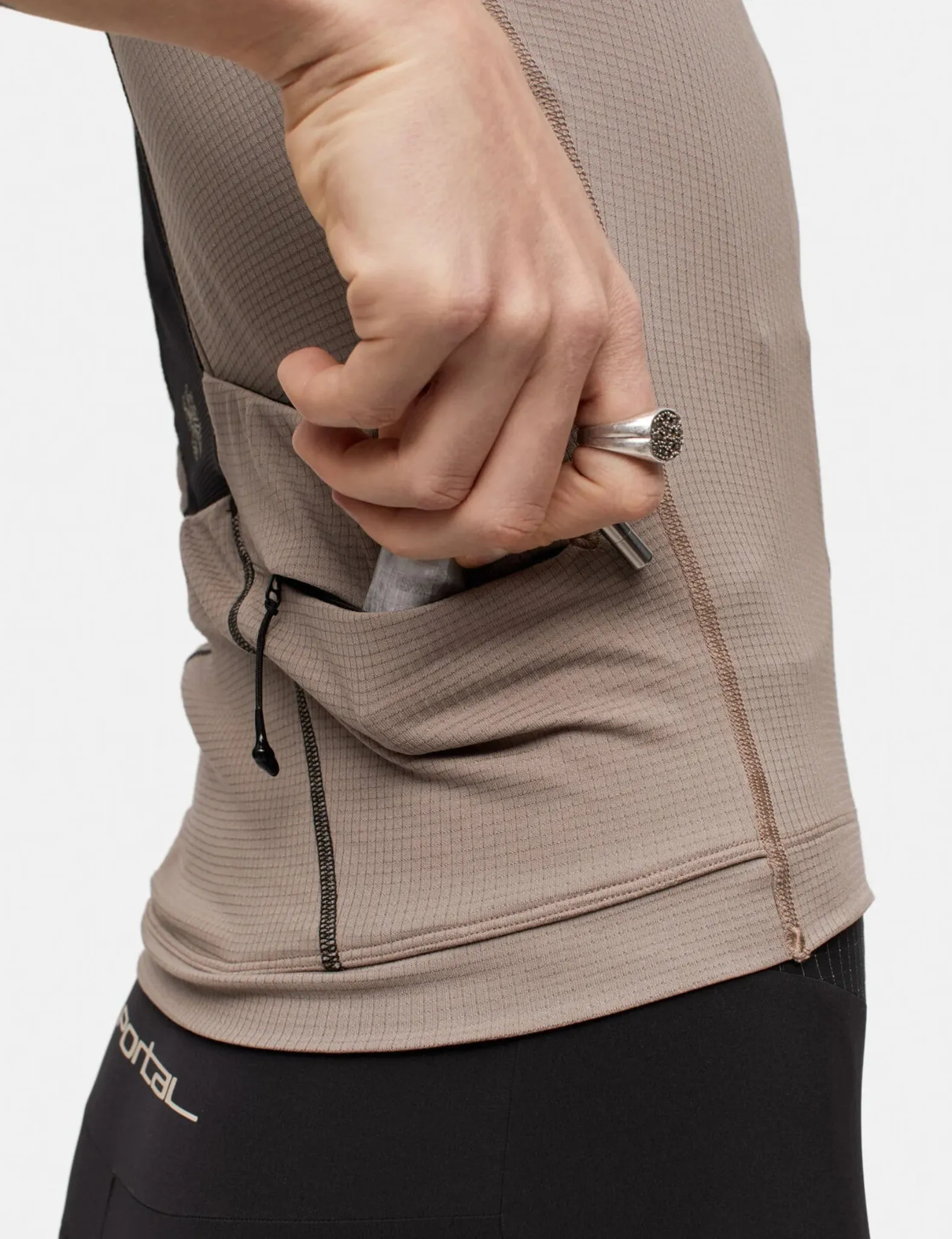 Portal Range Light Cycling Jersey - Desert Taupe sold by Article London product image thumbnail 2