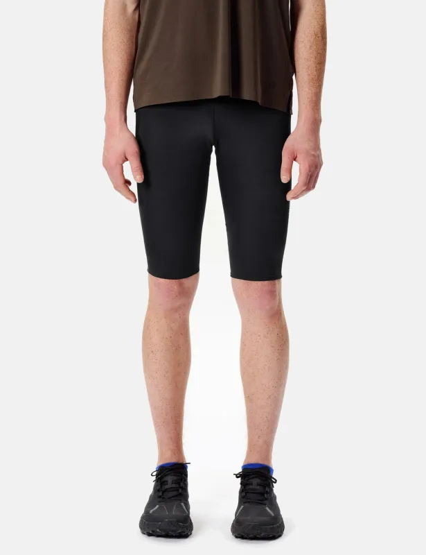Goldwin Compression Half Tights - Black made by Goldwin