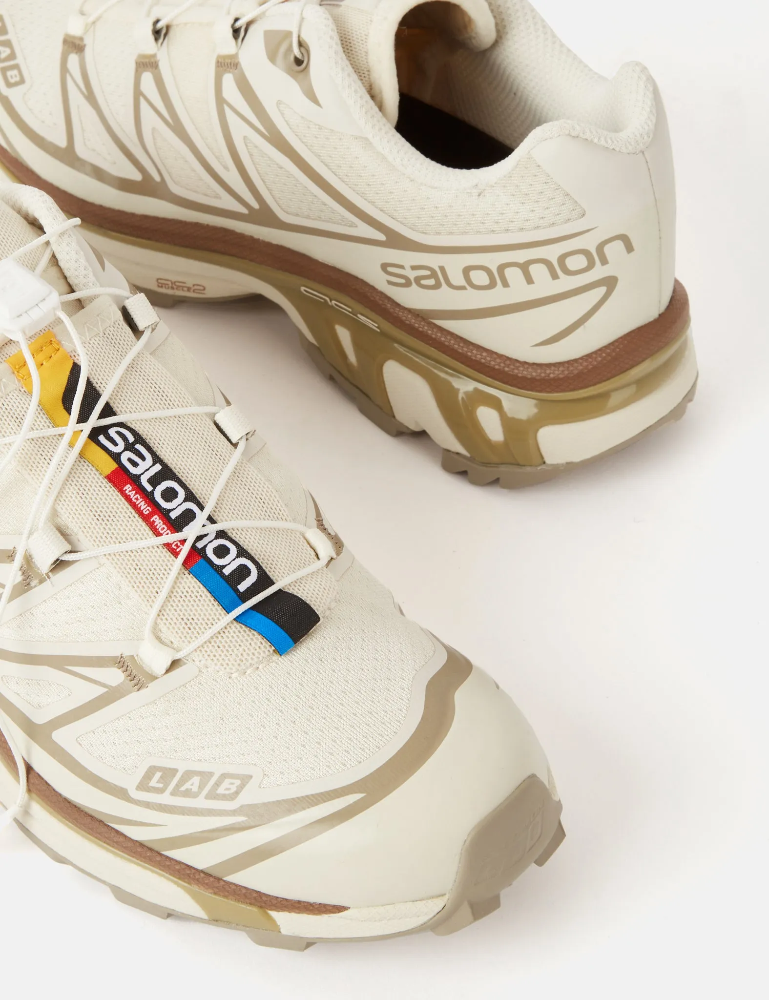 Salomon XT-6 Trainers - Turtledove/Vintage Khaki/Kelp sold by Article London product image thumbnail 2