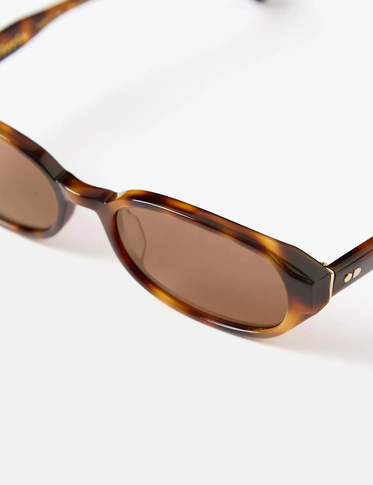 Oscar Deen Pellerin Sunglasses - Tortoise/Sunset sold by Article London product image thumbnail 2