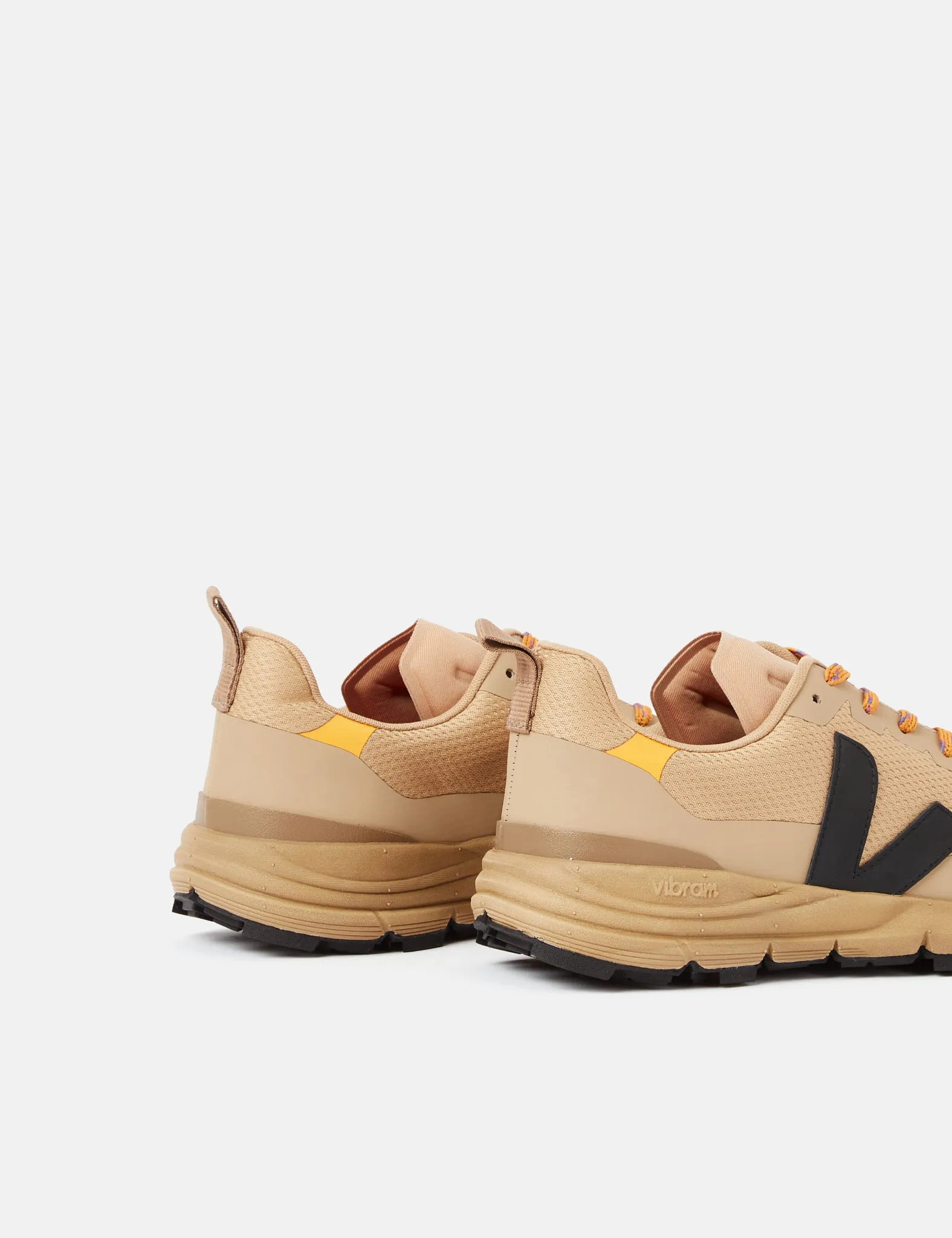 Women's Veja Dekkan Alveomesh Trainers - Dune Black sold by Article London product image thumbnail 4