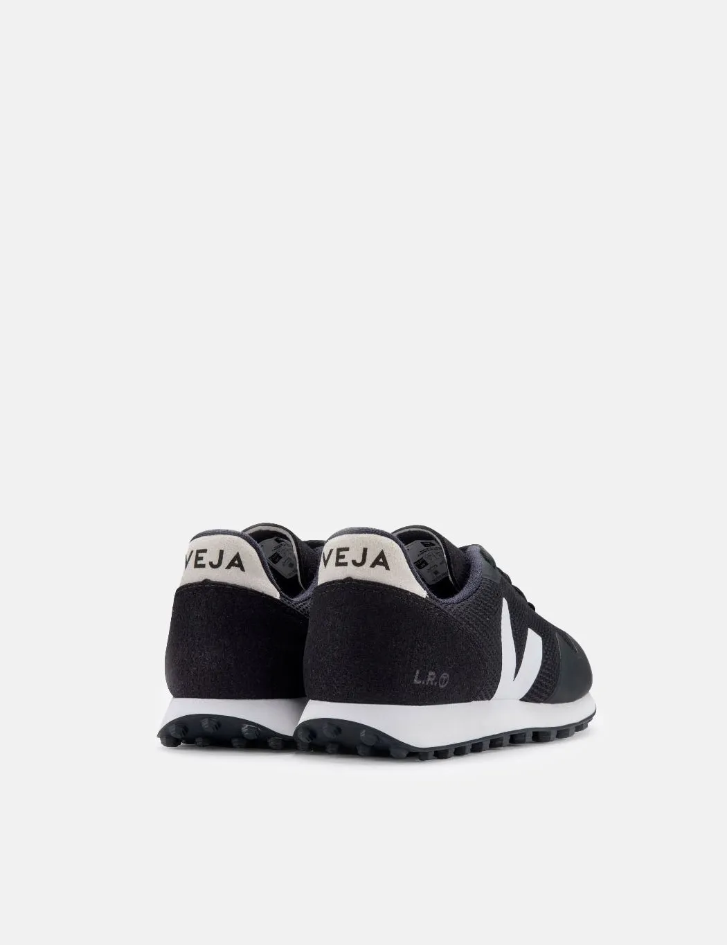 Veja SDU RT B-Mesh Trainers (Vegan) - Black/Natural sold by Article London product image thumbnail 4