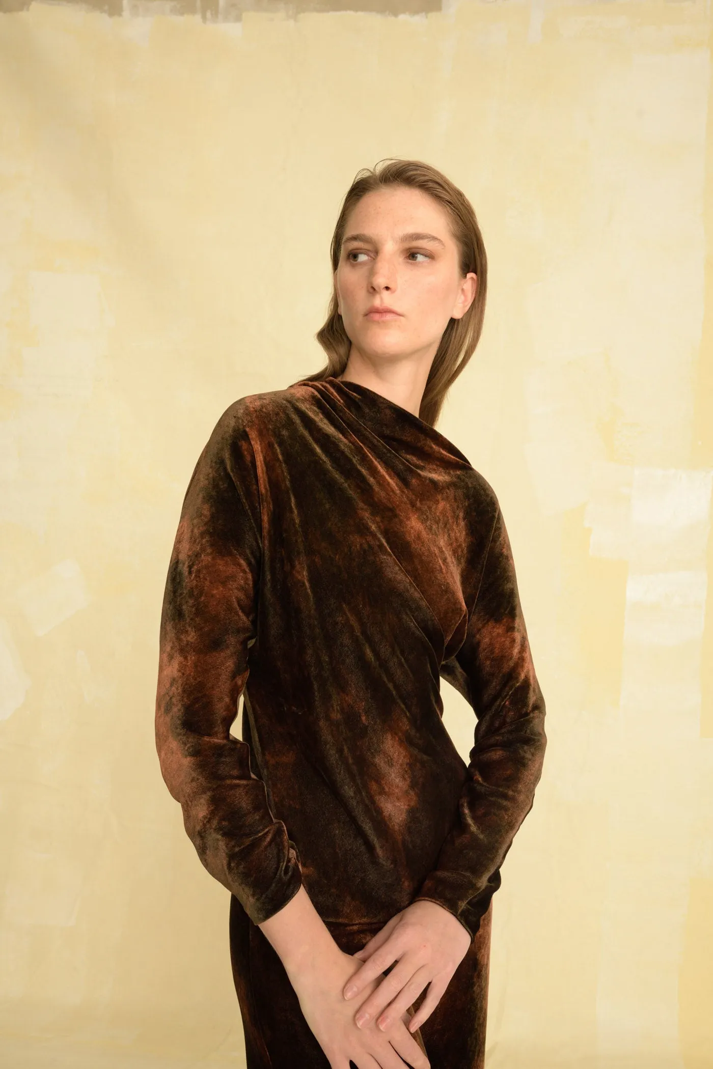 Angelina, pantalón ancho en terciopelo sold by Cortana product image thumbnail 5