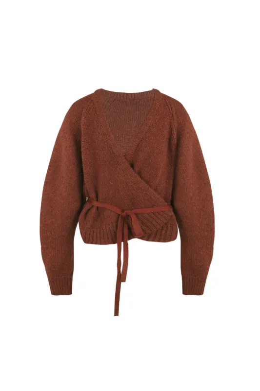 Gather, chaqueta en punto de alpaca lana merino y seda granate sold by Cortana