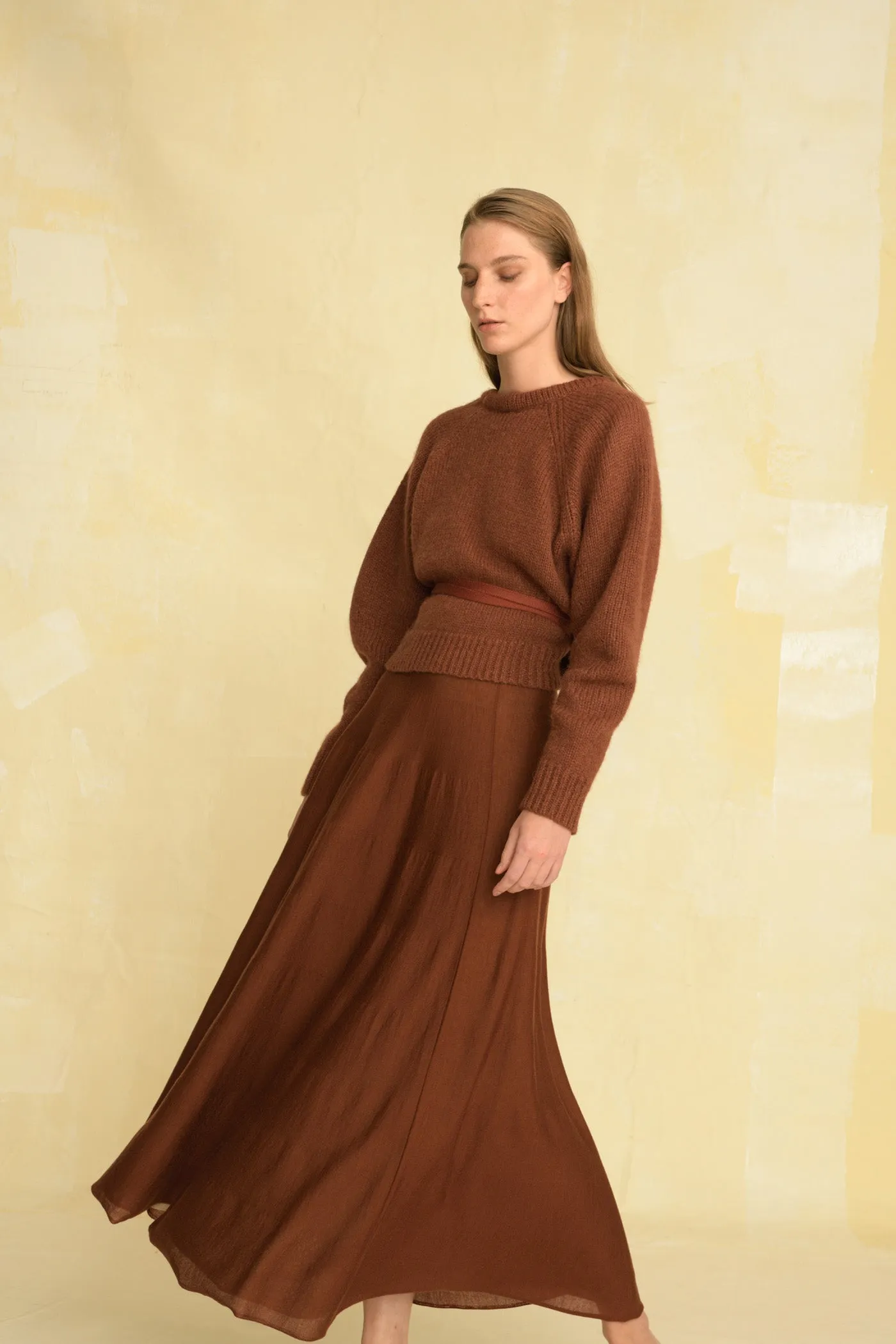 Gather, chaqueta en punto de alpaca lana merino y seda granate sold by Cortana product image thumbnail 4