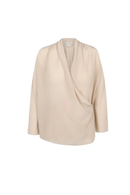 Ingrid, top en seda sold by Cortana