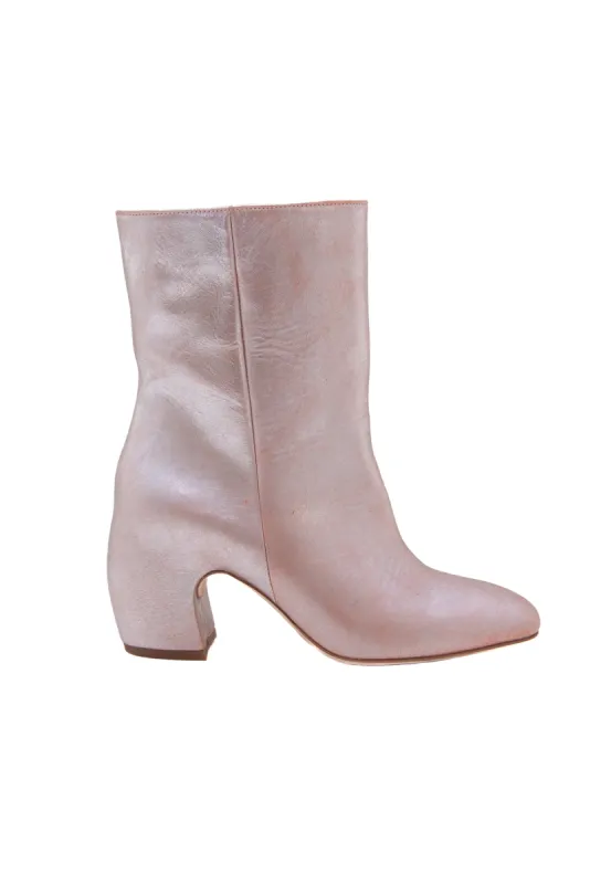 Camila, botín plata sold by Cortana