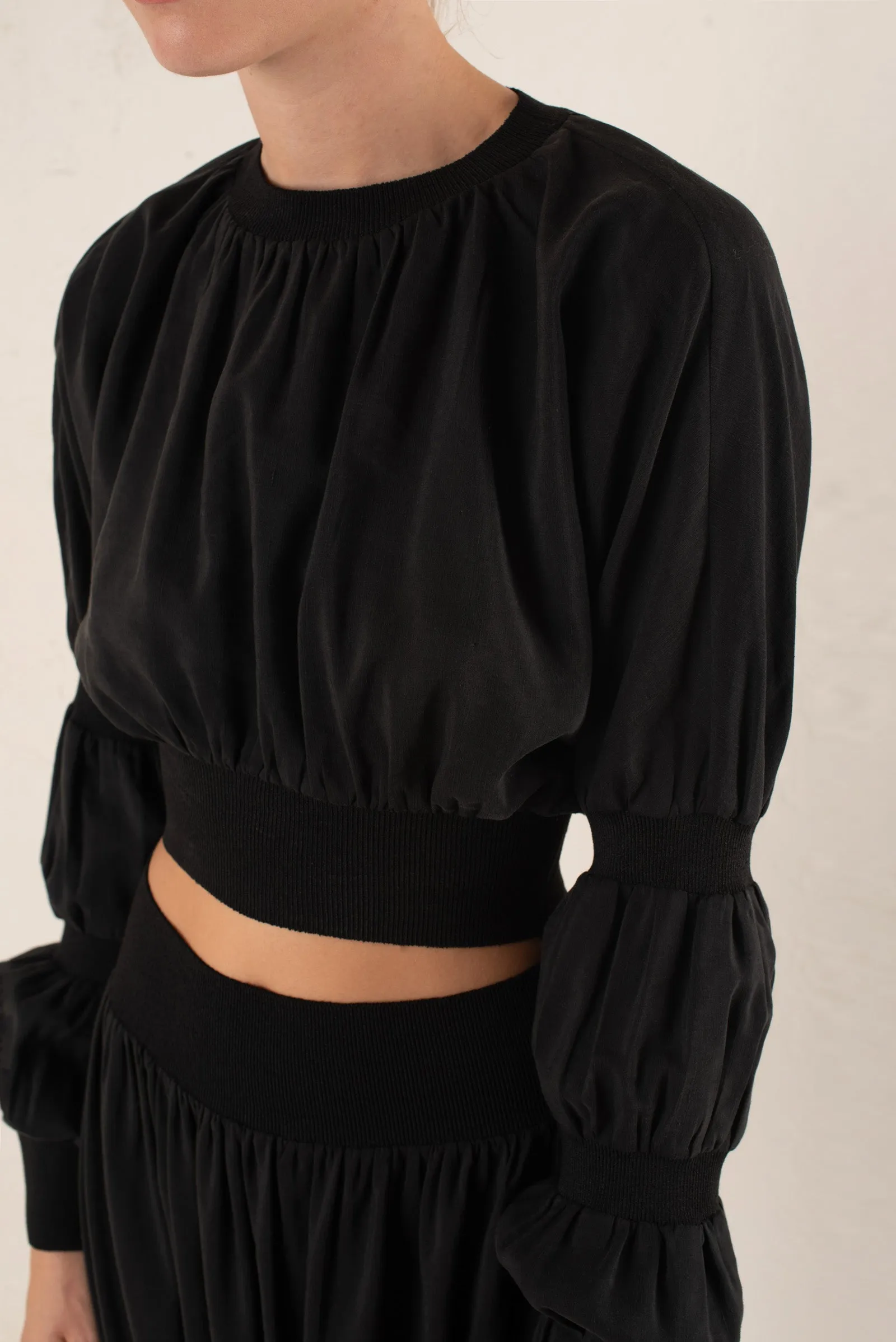 Morgan, crop top en lino y seda gris humo sold by Cortana product image thumbnail 2