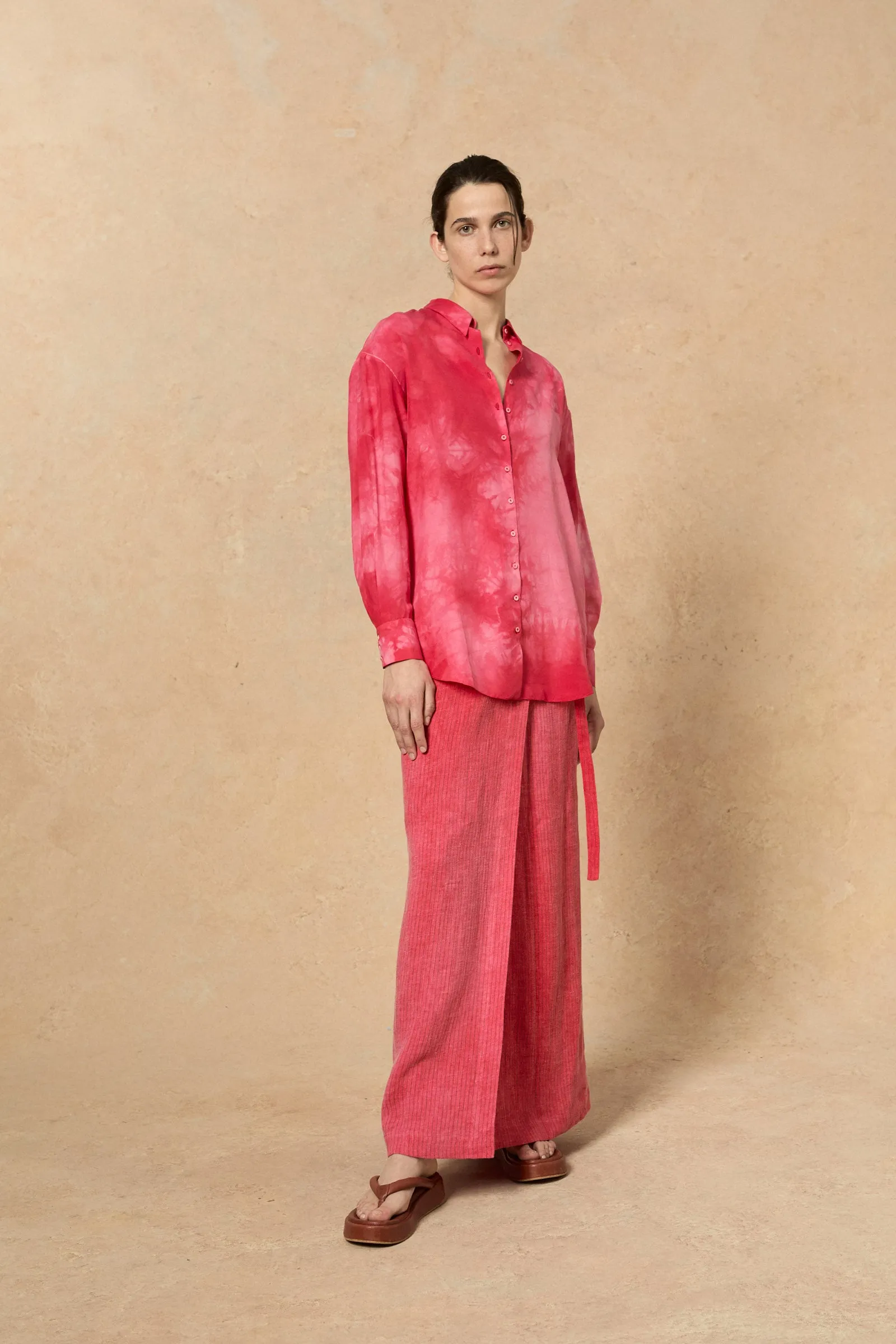 Lupita, camisa en seda pink maltinto sold by Cortana product image thumbnail 3