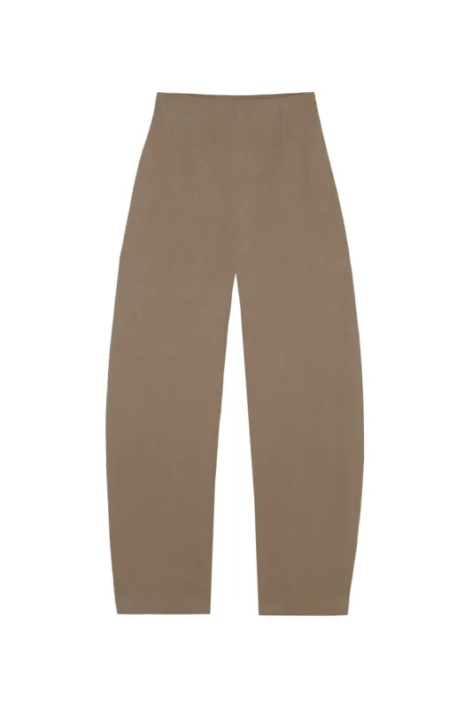 Mas, pantalon en lino vison sold by Cortana