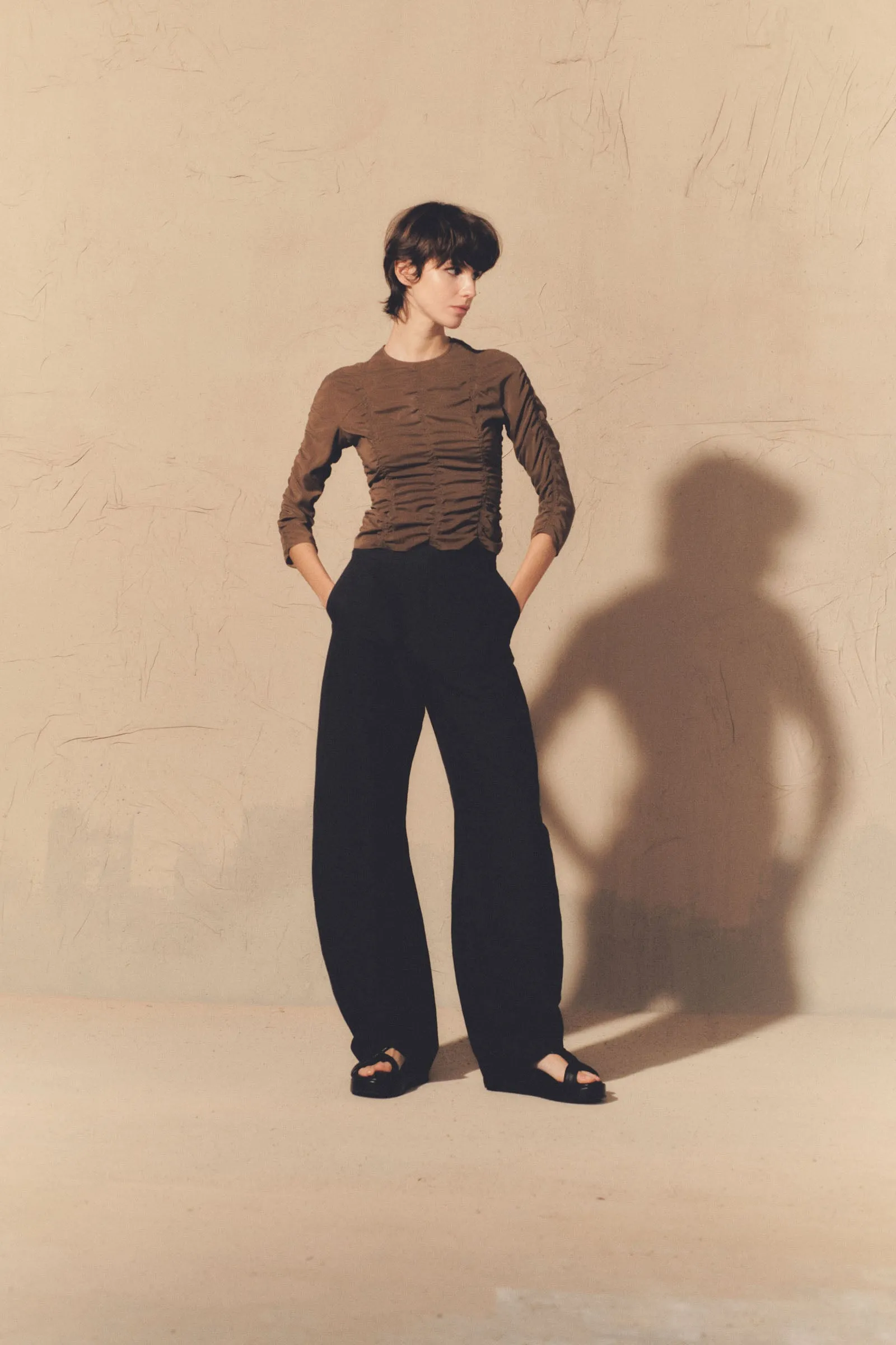 Martha, top fruncido avellana sold by Cortana product image thumbnail 3