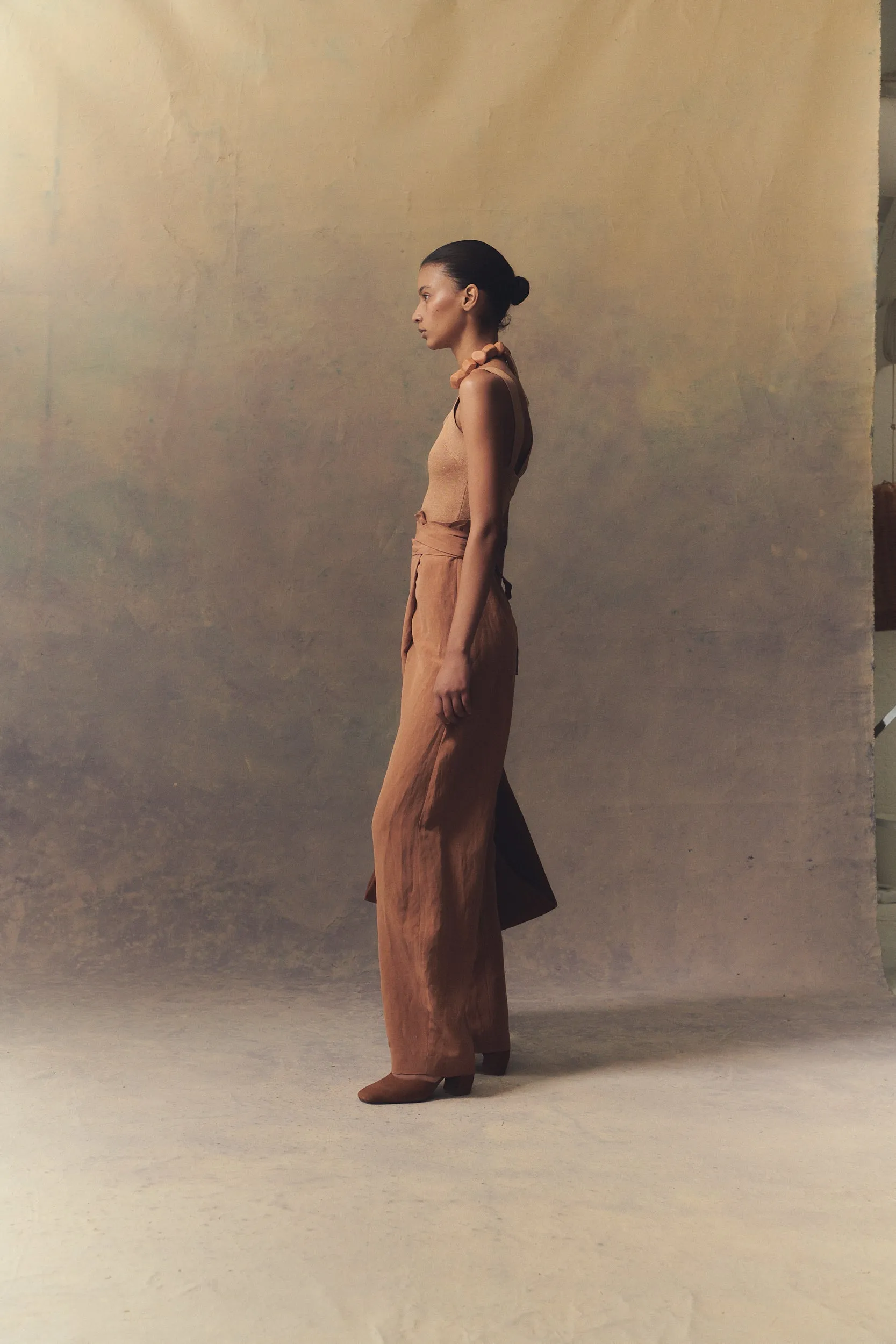 Tanami, pantalon en lino y seda terracota sold by Cortana product image thumbnail 4