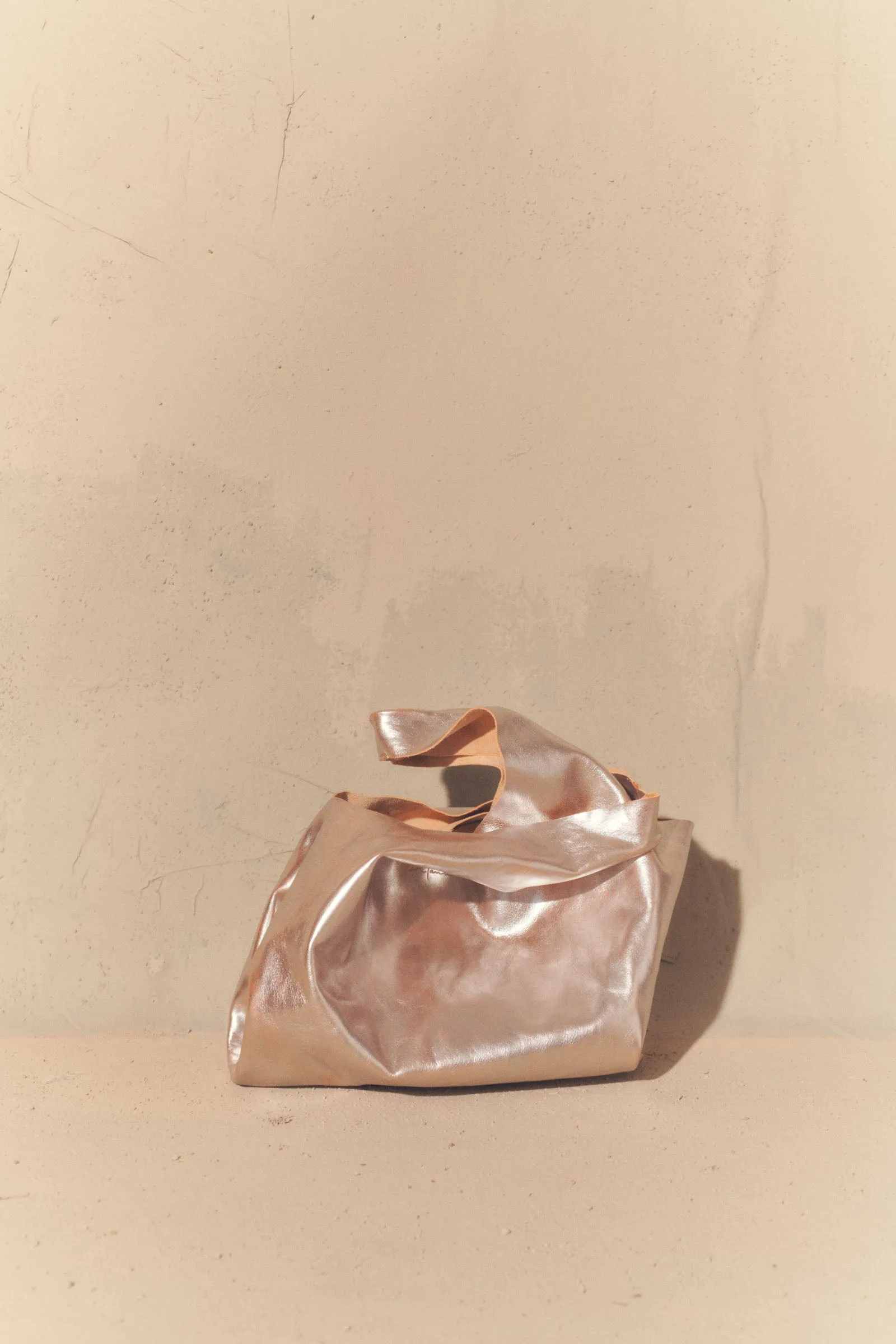 U S, bolso pequeño en cuero plata sold by Cortana product image thumbnail 5