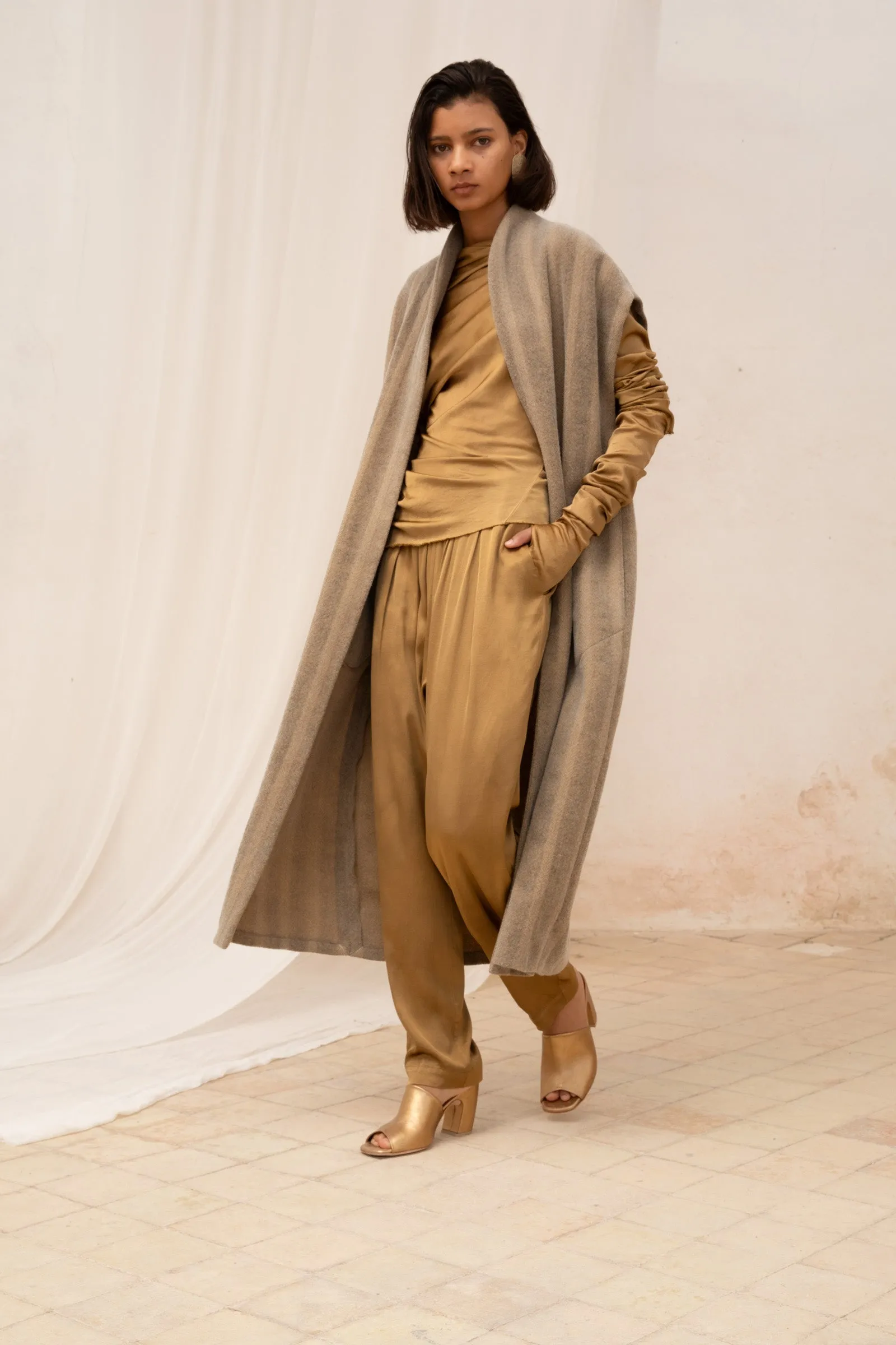 Postal, chaleco largo en lana virgen a rayas sold by Cortana product image thumbnail 5