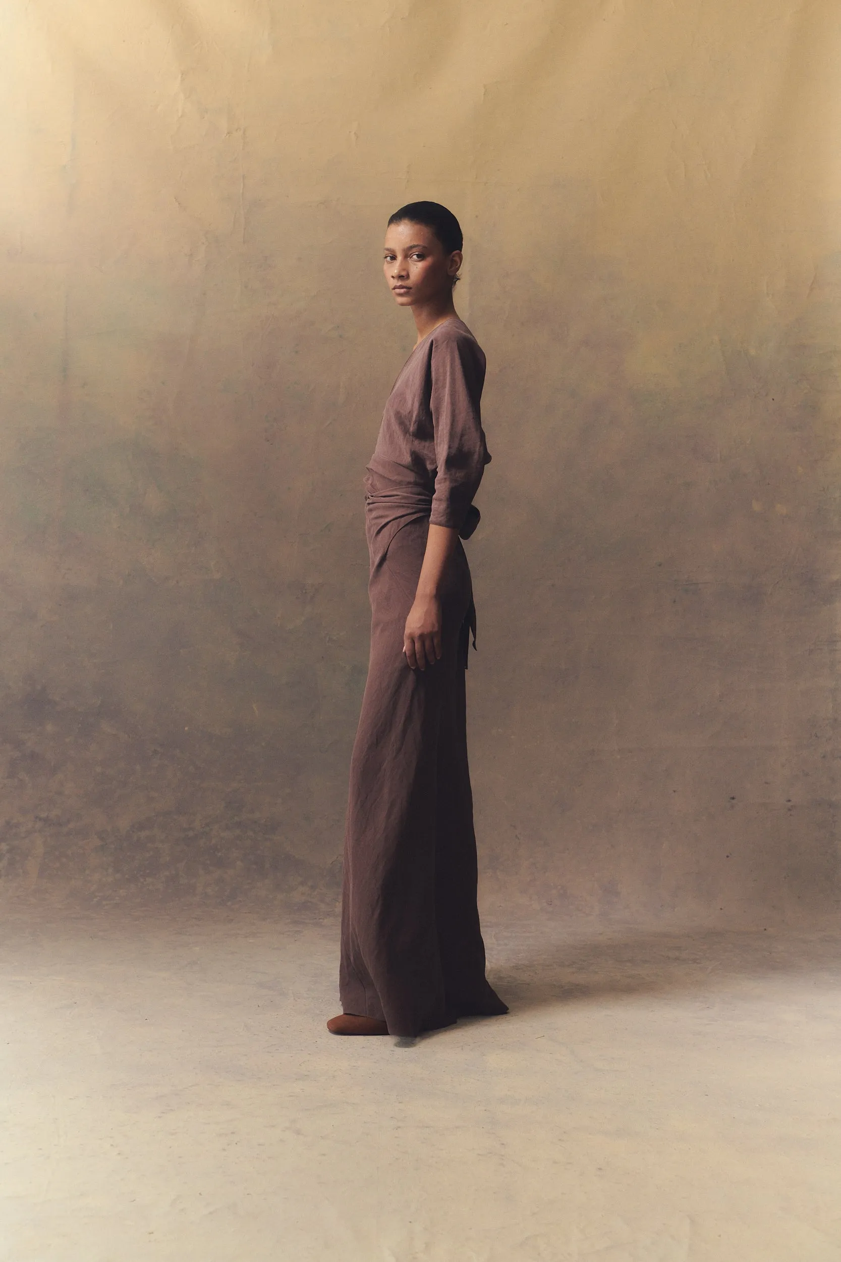 Tanami, vestido largo en lino y seda lila sold by Cortana product image thumbnail 4