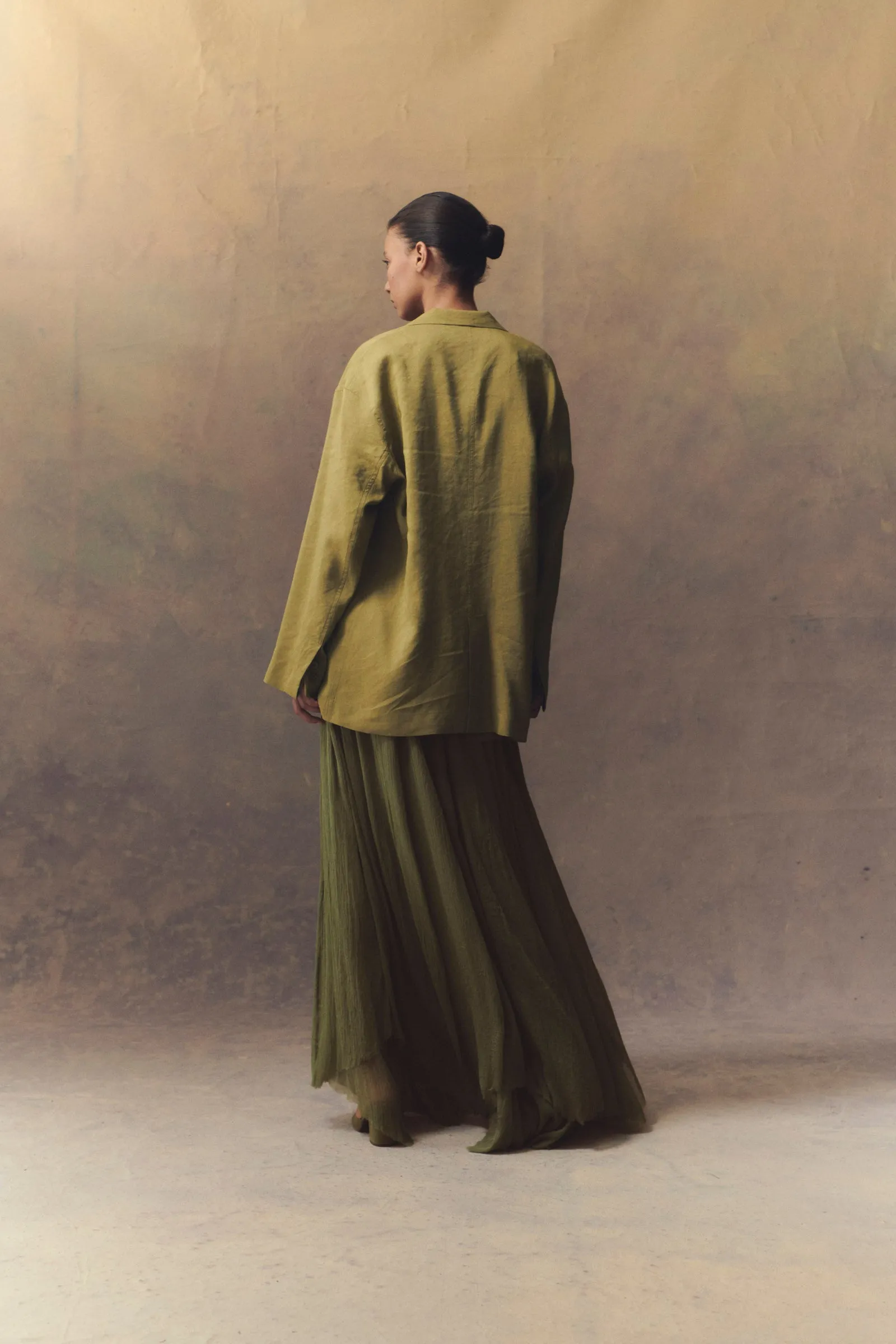 Aurora, falda larga en seda pistachio sold by Cortana product image thumbnail 5