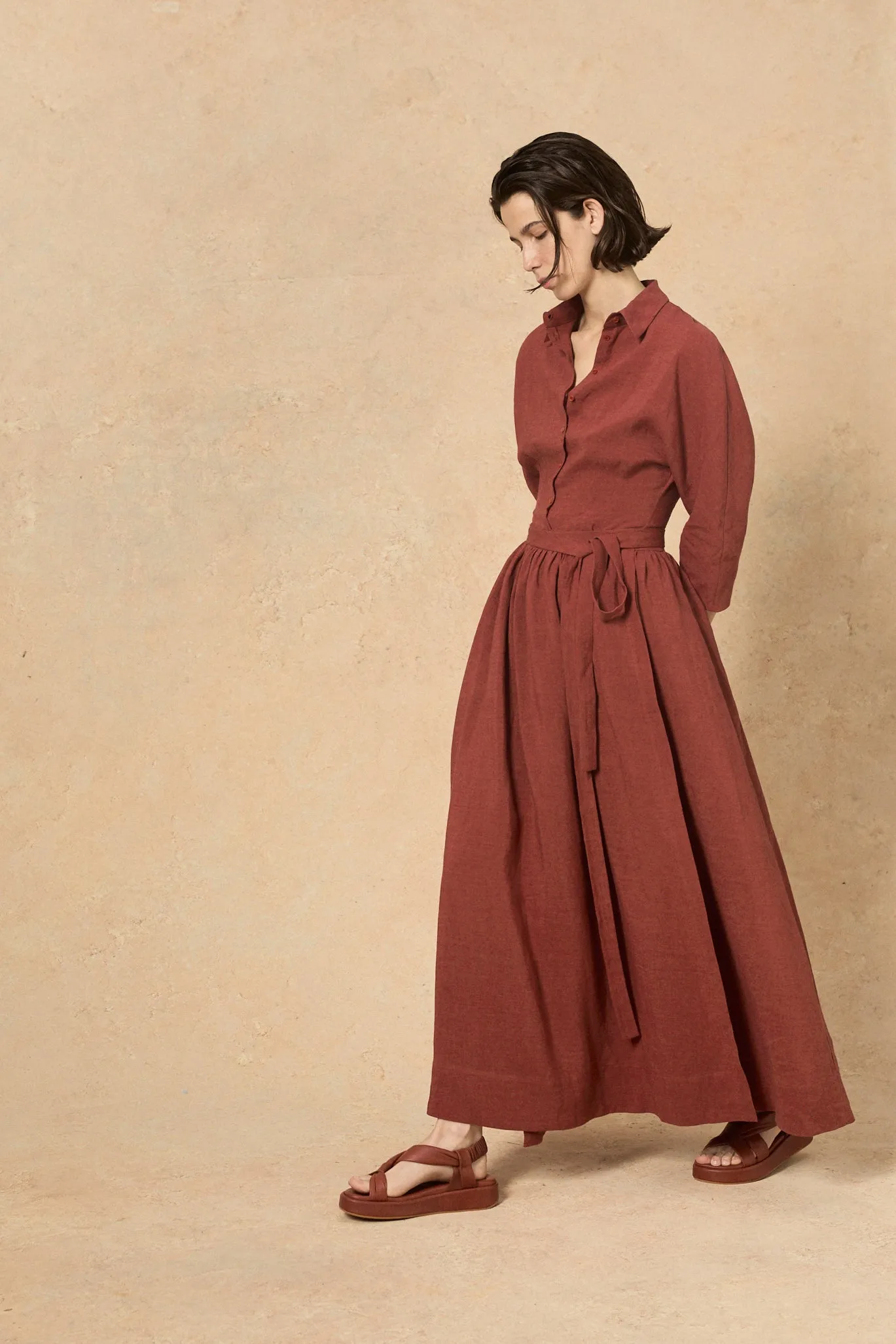 Theresa, camisa en lino rojo sold by Cortana product image thumbnail 5