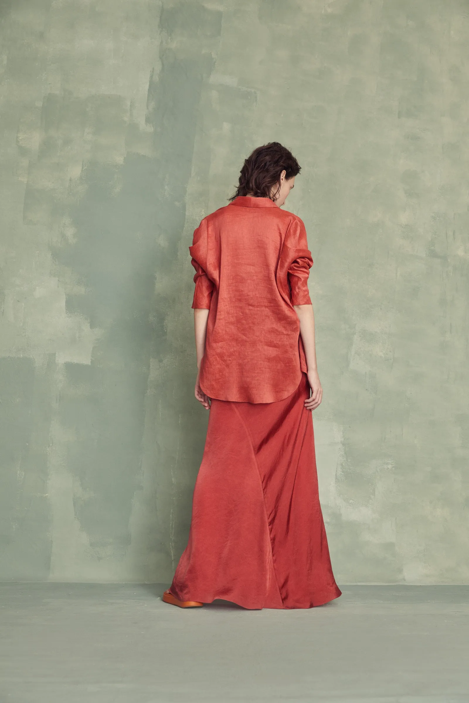Mikaela, camisa en lino y seda roja sold by Cortana product image thumbnail 4