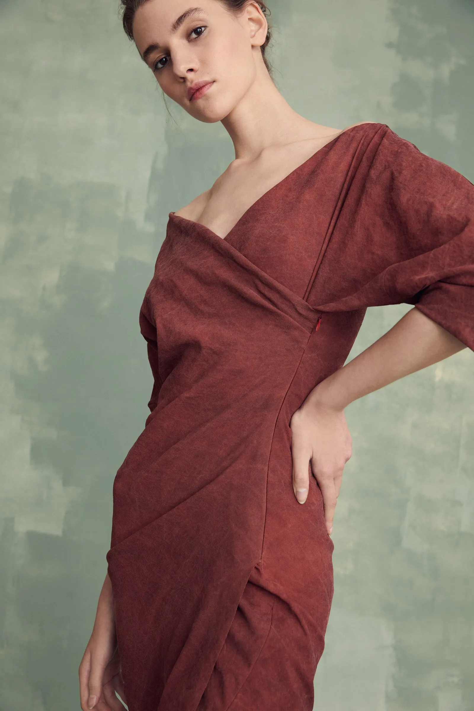 Candela, vestido granate en lino sold by Cortana product image thumbnail 5