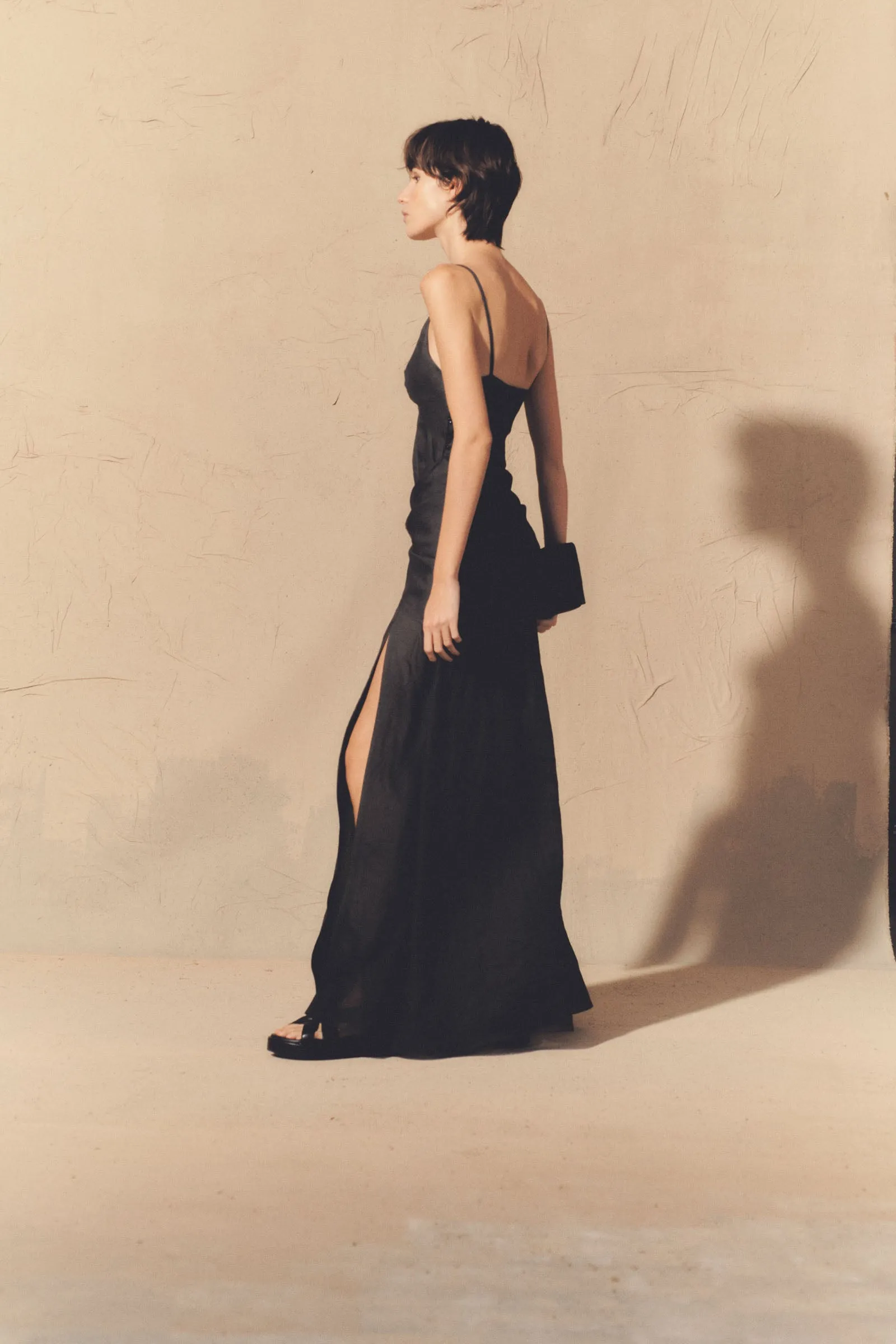 Juliana, vestido en ramio gris humo sold by Cortana product image thumbnail 5