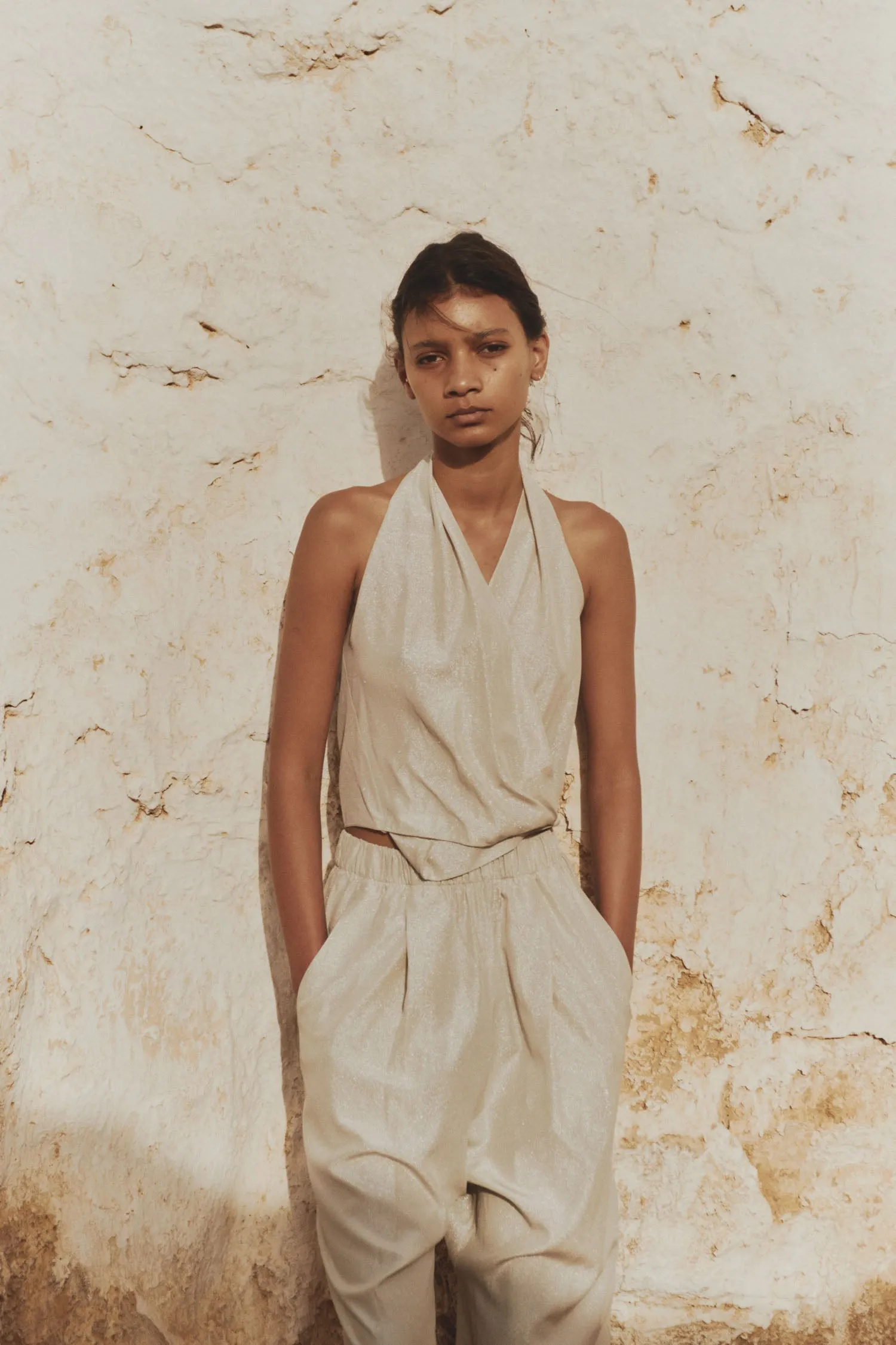 Josephine, top en seda plateada sold by Cortana product image thumbnail 3