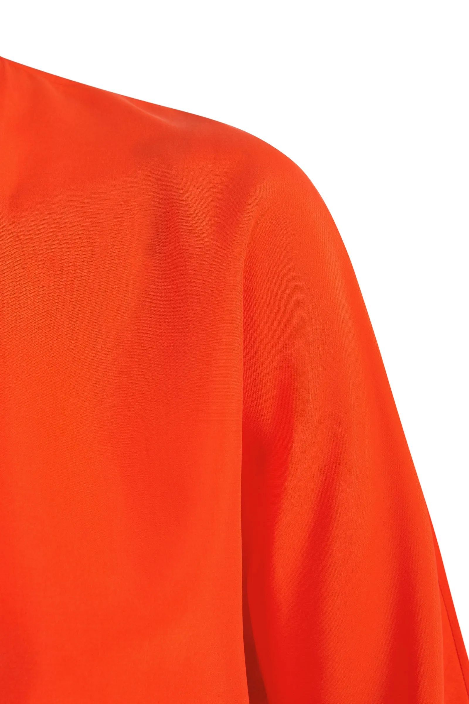 Macho, top en seda roja sold by Cortana product image thumbnail 2