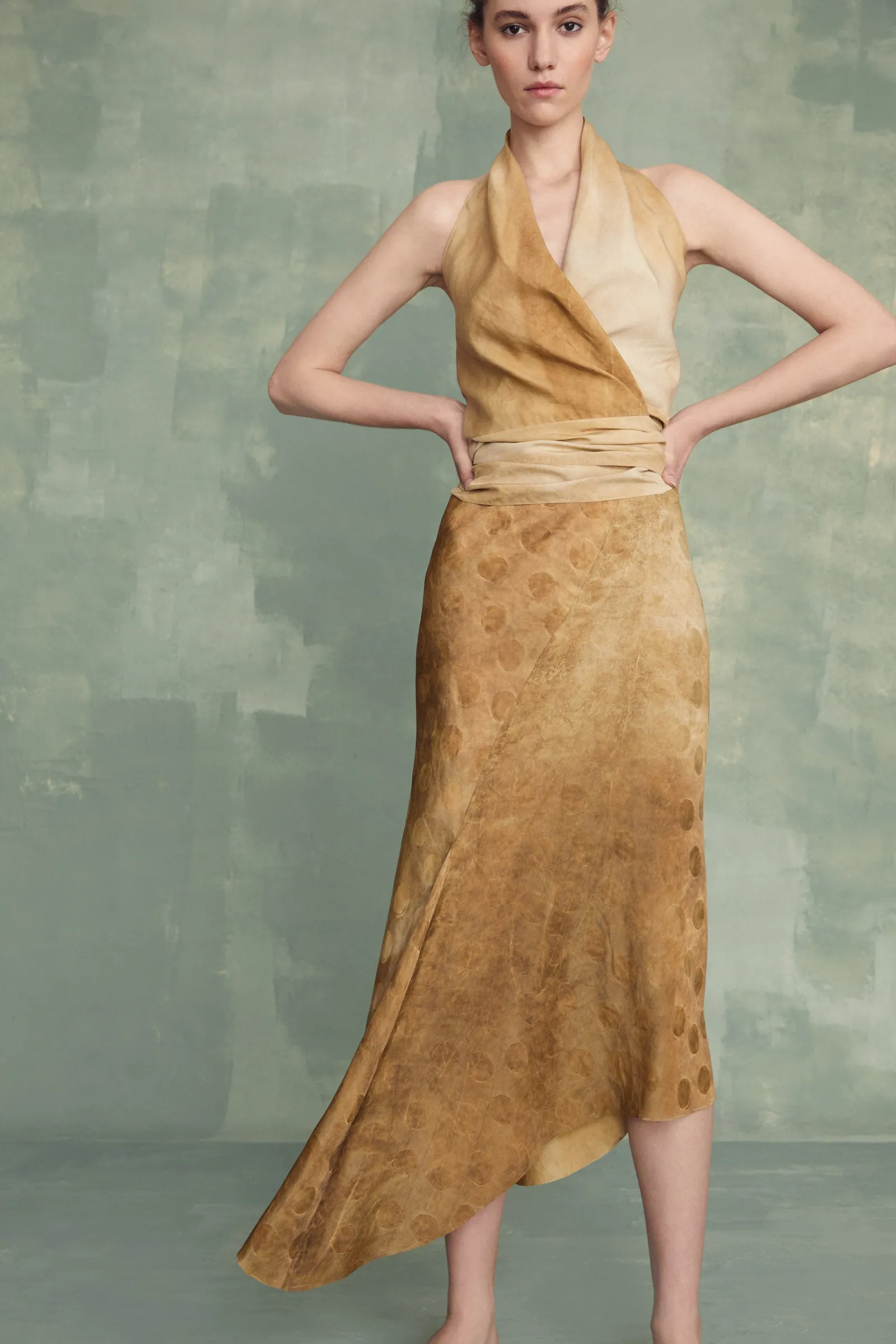 Barita, falda en jacquard de lunares oro sold by Cortana product image thumbnail 2