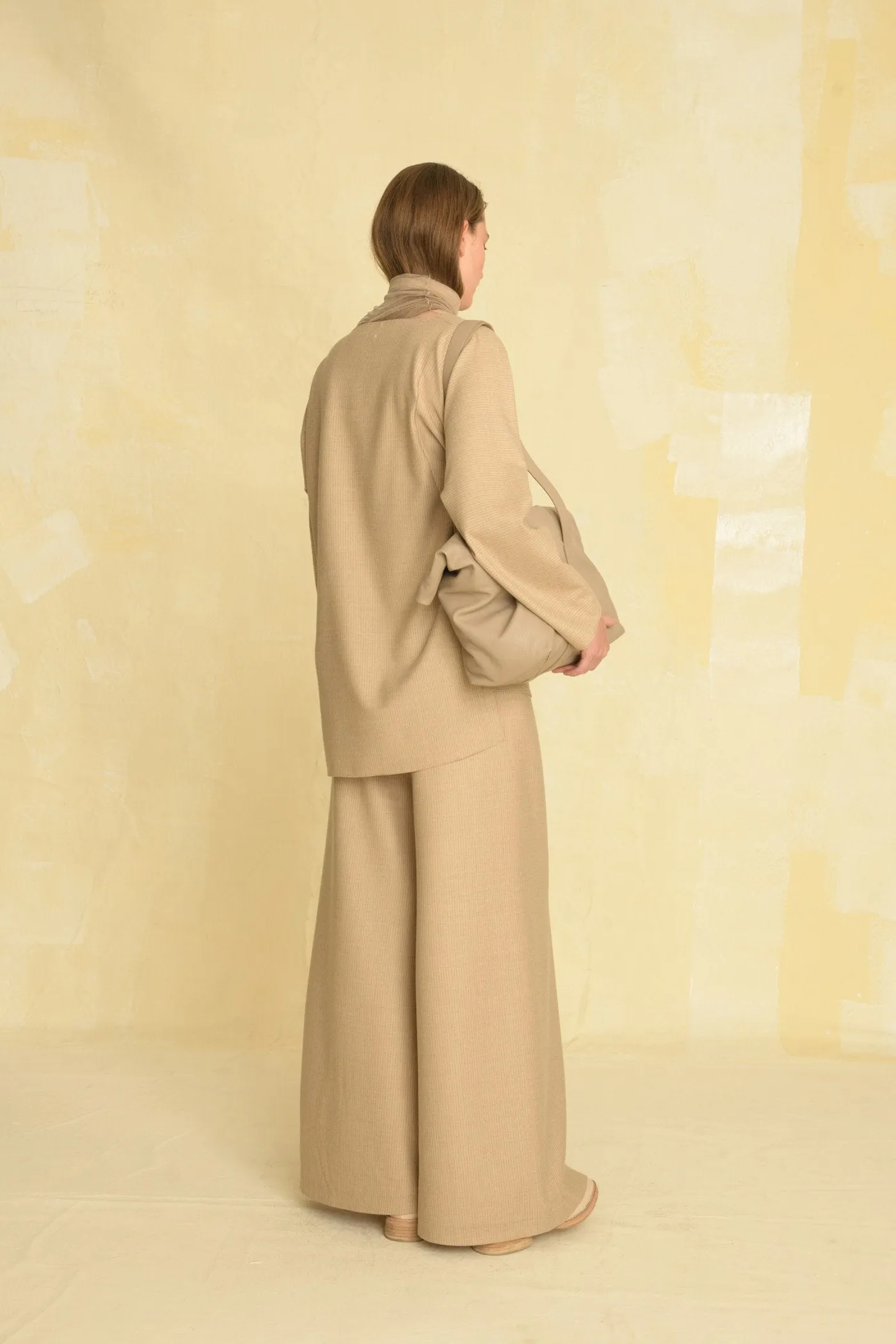 Riu, top en lana zelander beige sold by Cortana product image thumbnail 5