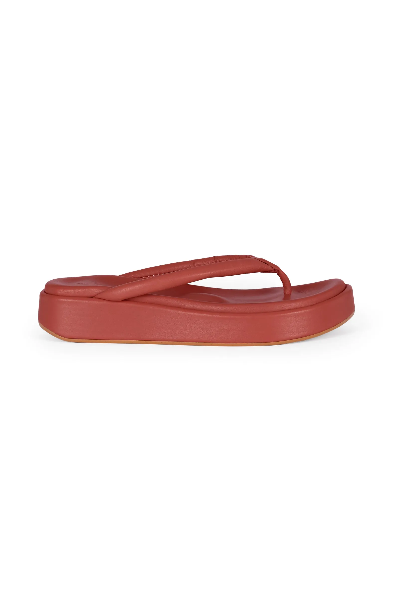 Geisha, sandalia plana arcilla sold by Cortana