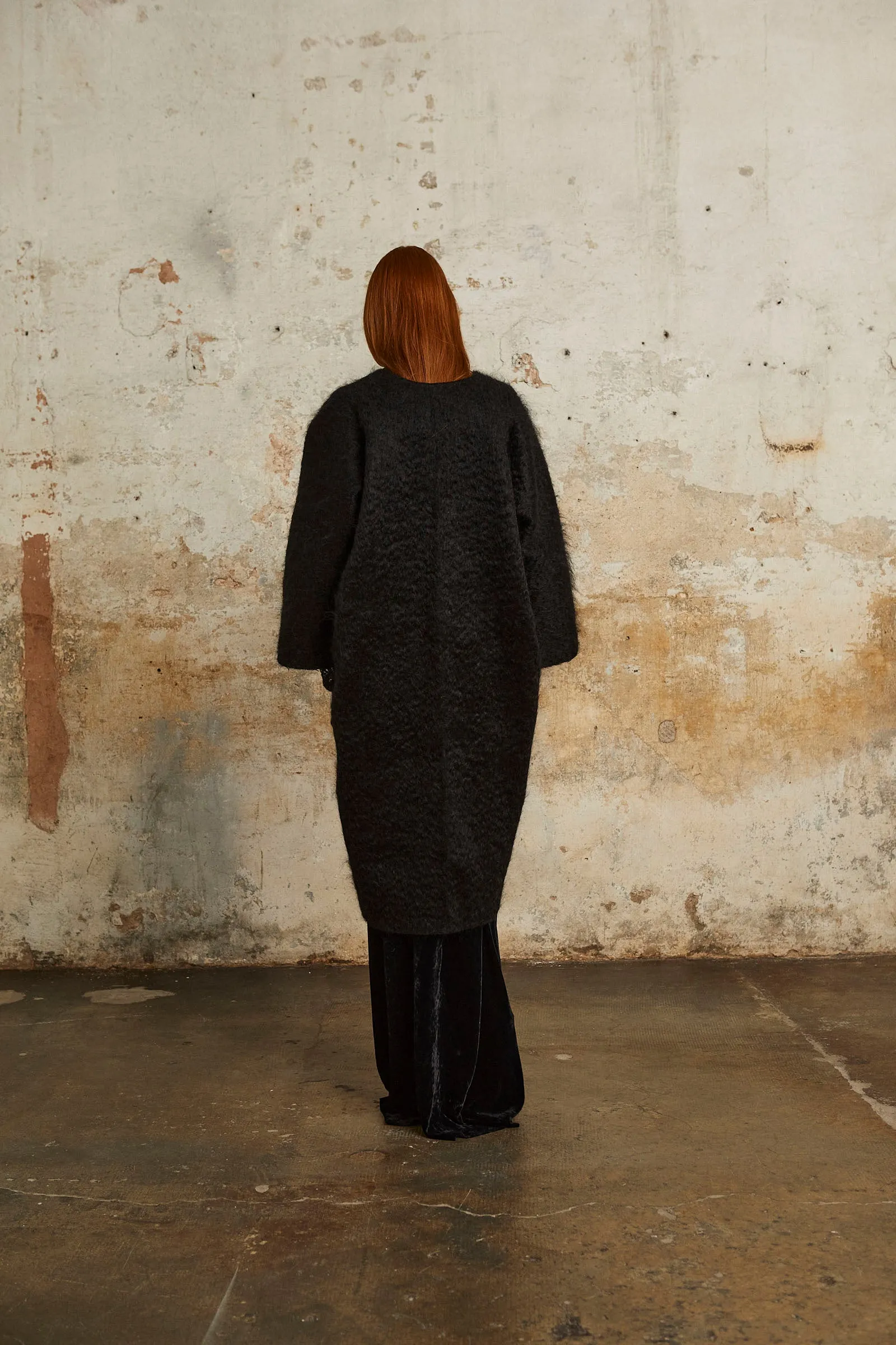 Ciel, chaqueta larga de mohair negro sold by Cortana product image thumbnail 4