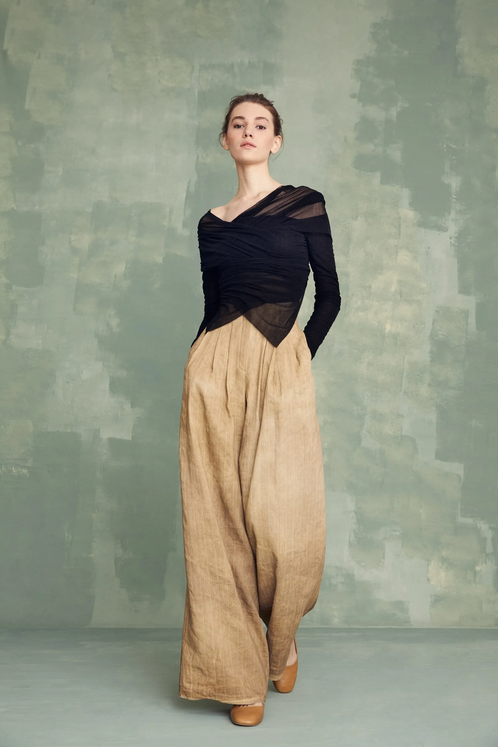 Tula, crop top en tul de seda sold by Cortana product image thumbnail 2