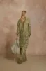 U XL, bolso de ante verde sold by Cortana
