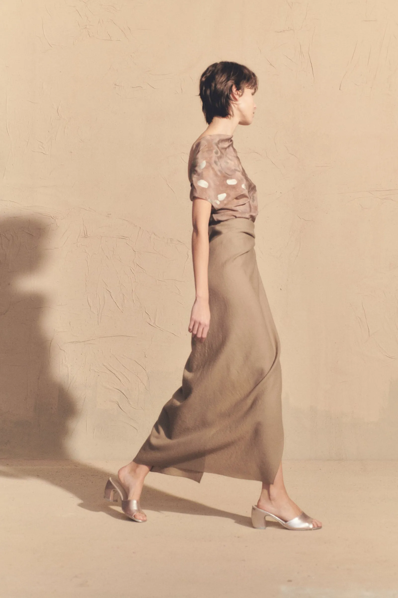 Alina, top en seda shita print sold by Cortana product image thumbnail 4