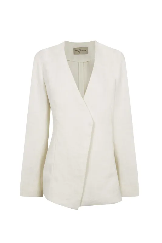 Costa, chaqueta de lino marfil sold by Cortana