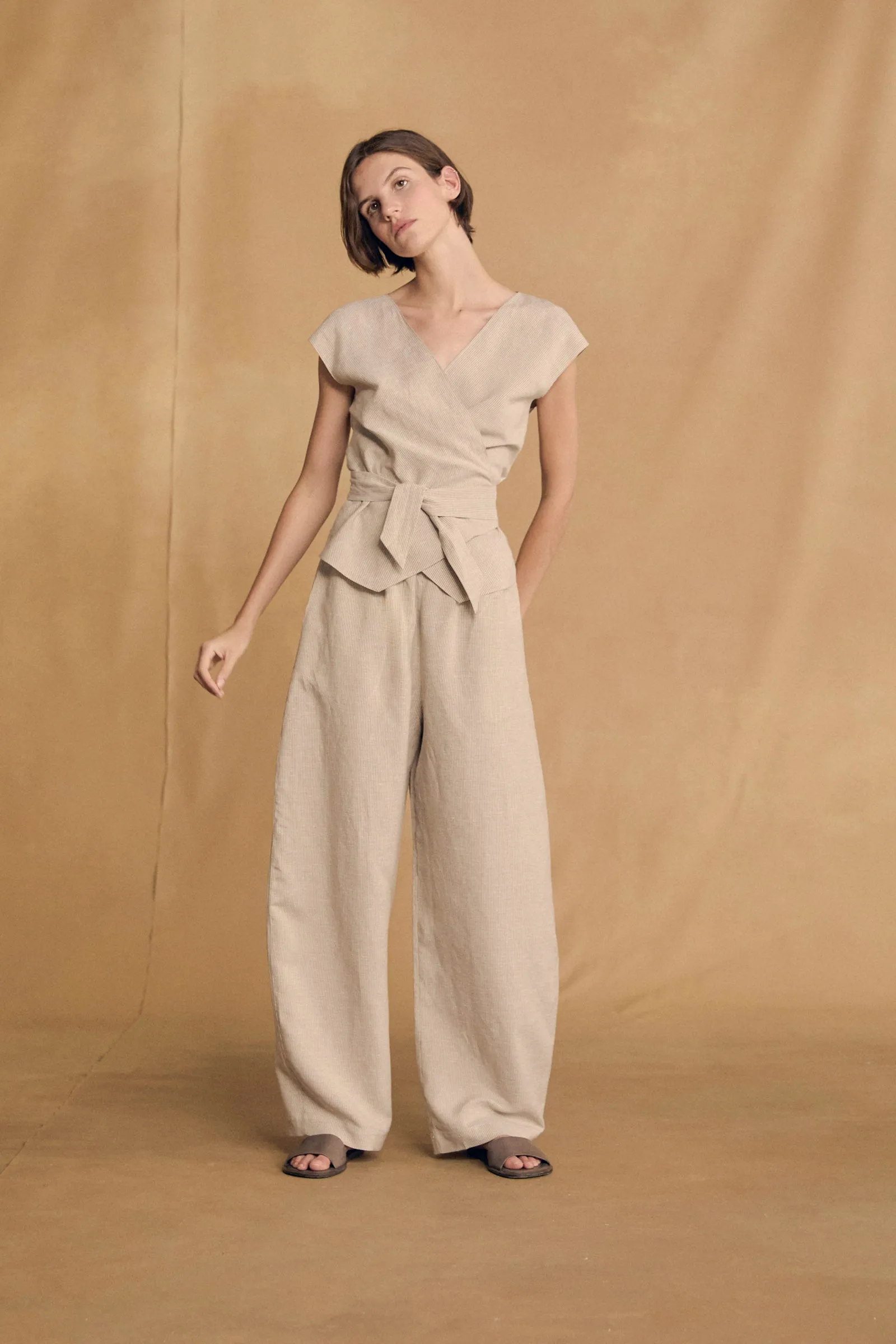 Tilo, top de rayas gris y marron sold by Cortana product image thumbnail 5