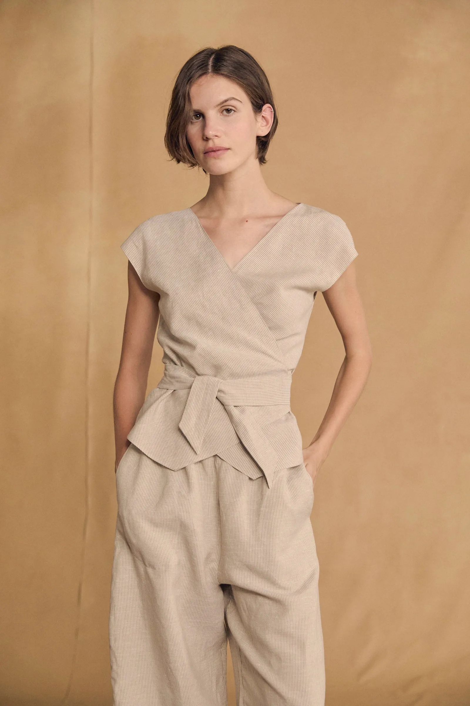 Tilo, top de rayas gris y marron sold by Cortana product image thumbnail 2