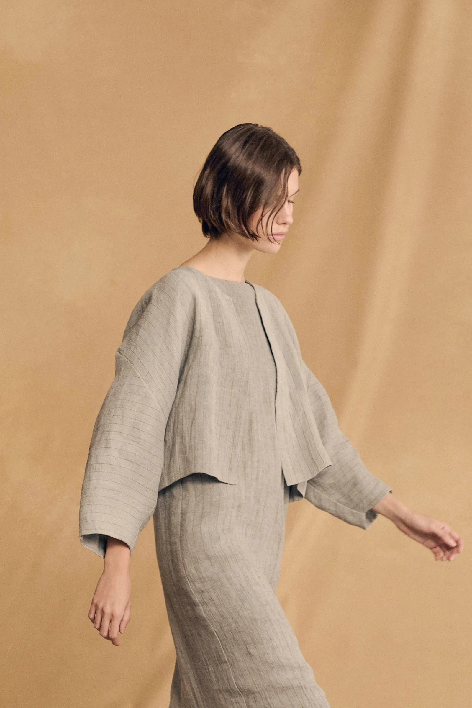 Lupe, chaqueta de lino de rayas azul cielo sold by Cortana product image thumbnail 4