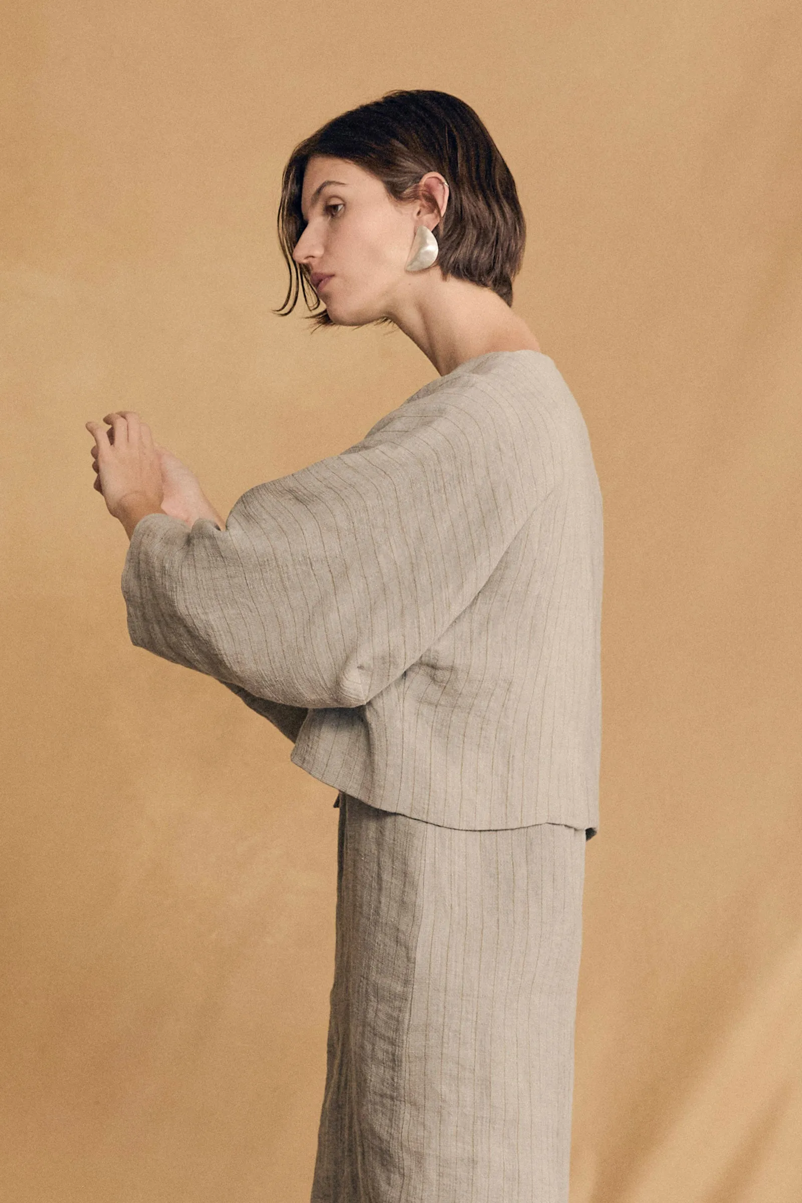 Lupe, chaqueta de lino de rayas azul cielo sold by Cortana product image thumbnail 5