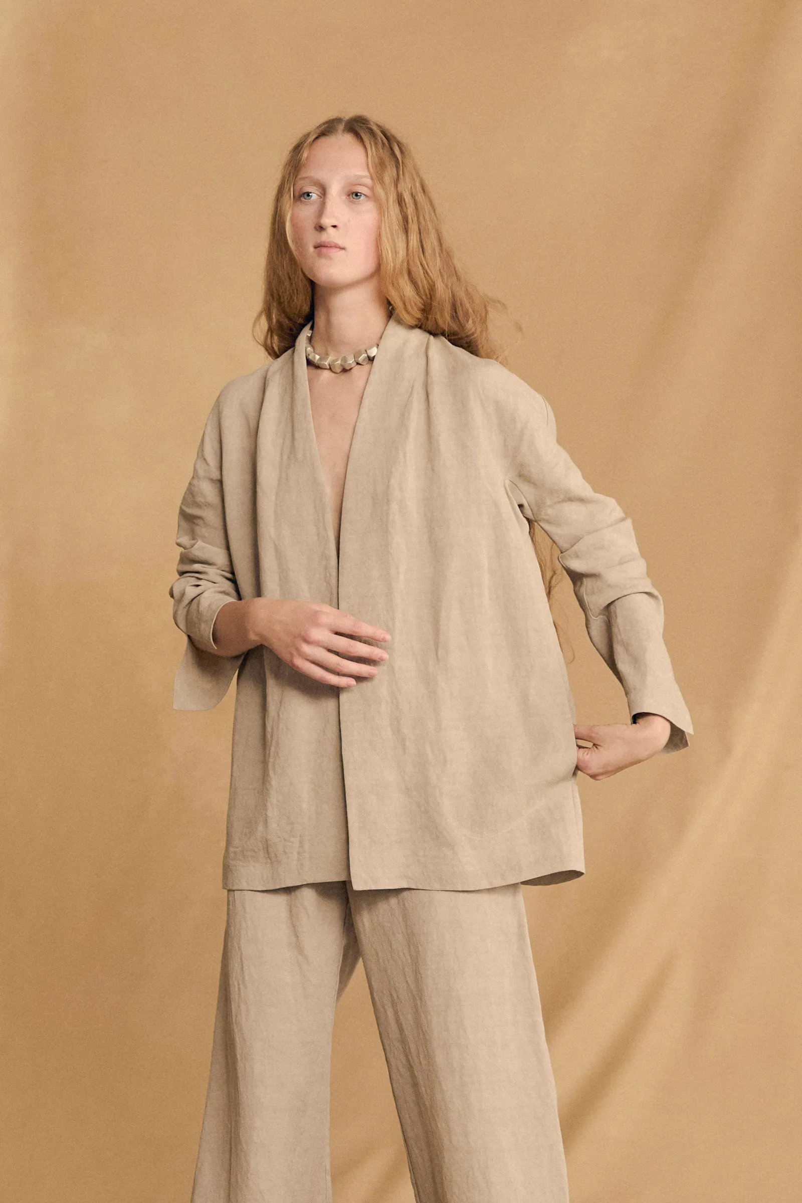 Fania, chaqueta de lino y viscosa piedra sold by Cortana product image thumbnail 2