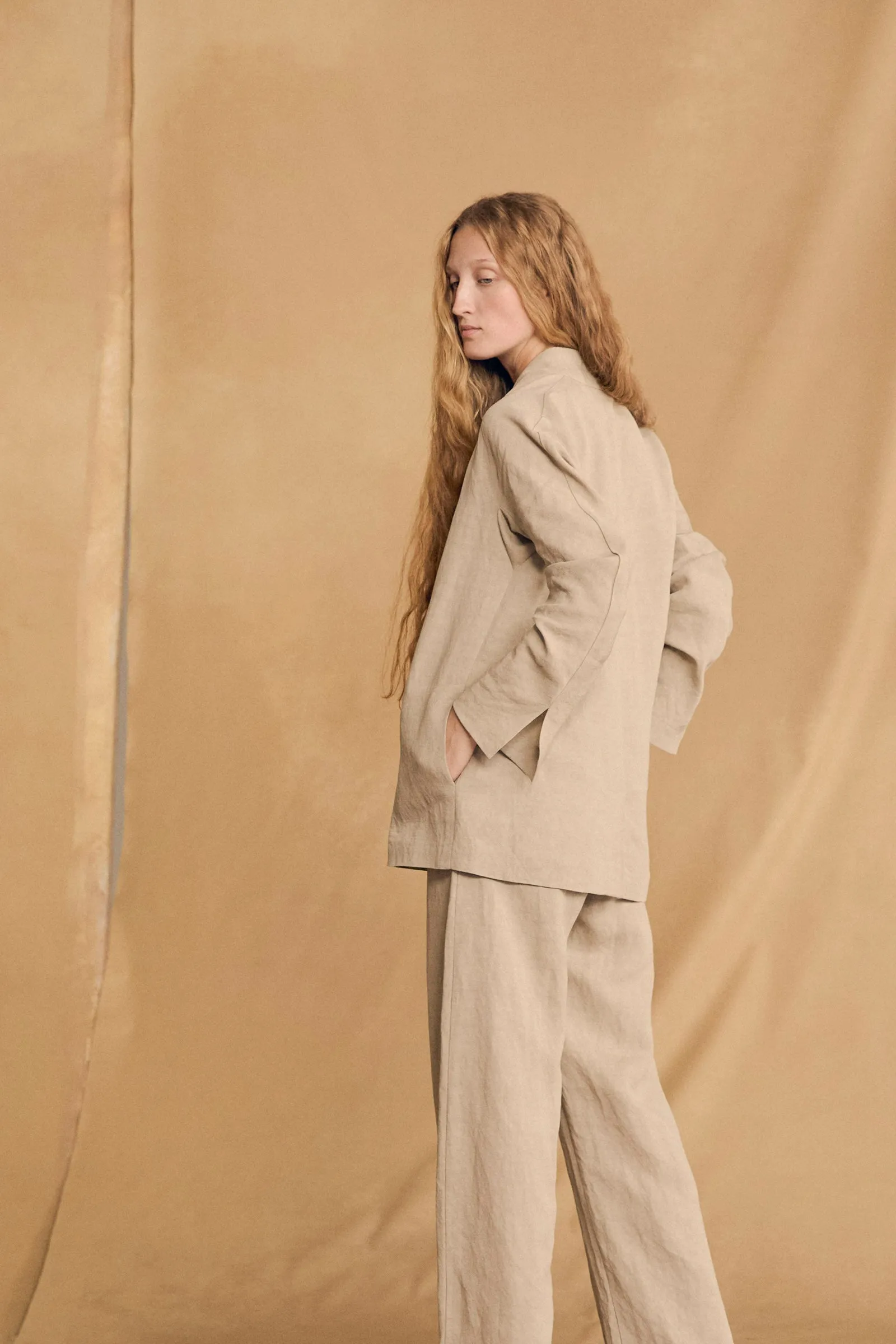 Fania, chaqueta de lino y viscosa piedra sold by Cortana product image thumbnail 3
