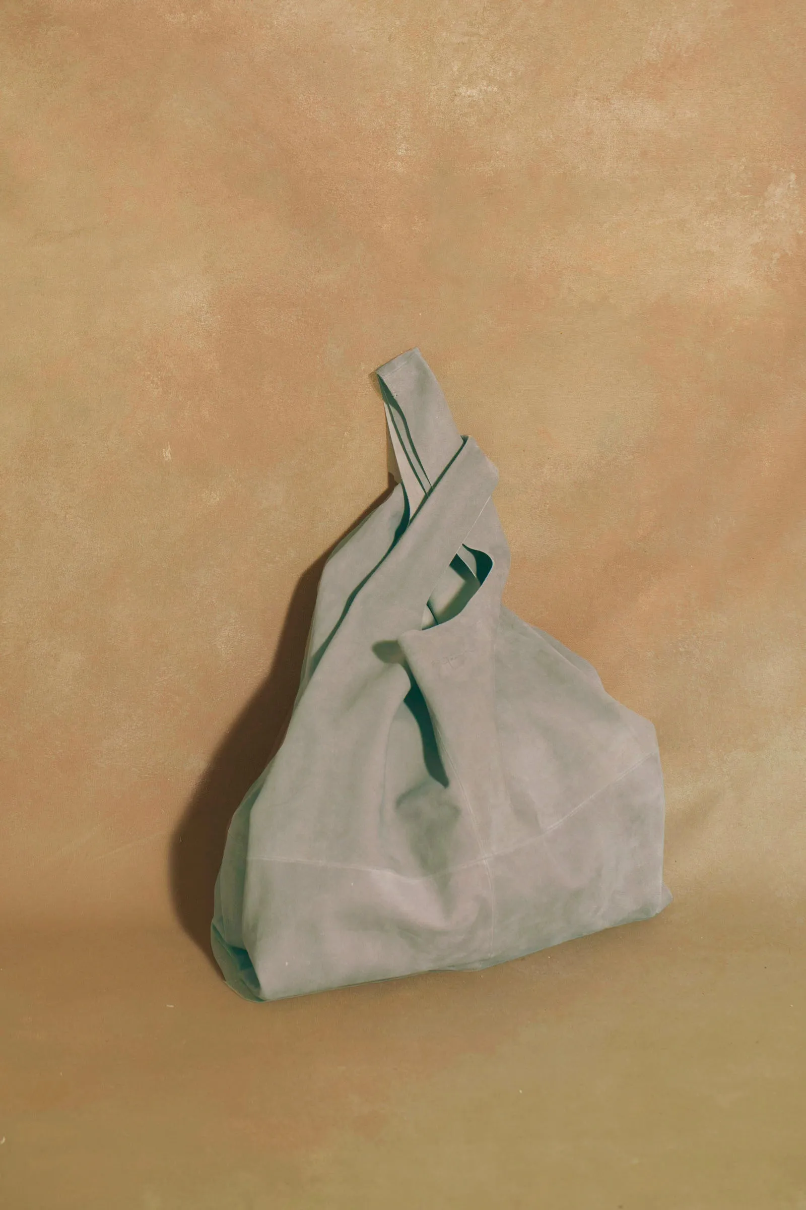 U XL, bolso de ante aqua sold by Cortana product image thumbnail 2