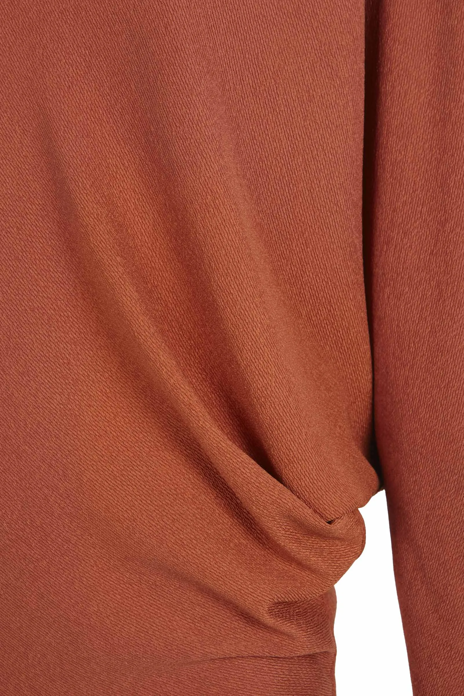 Amanita, top de seda stretch rojo lava sold by Cortana product image thumbnail 3
